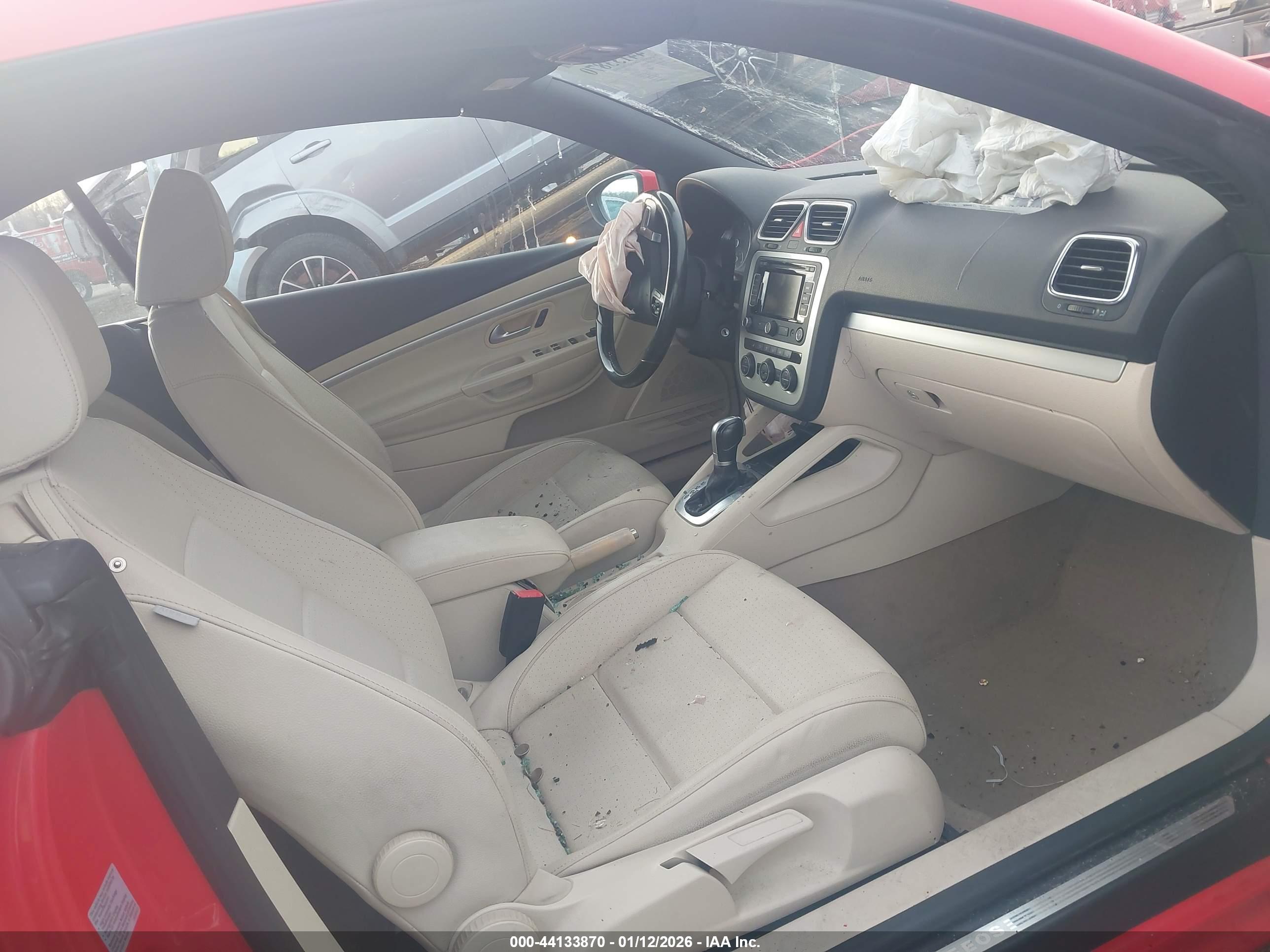 VOLKSWAGEN EOS image 5