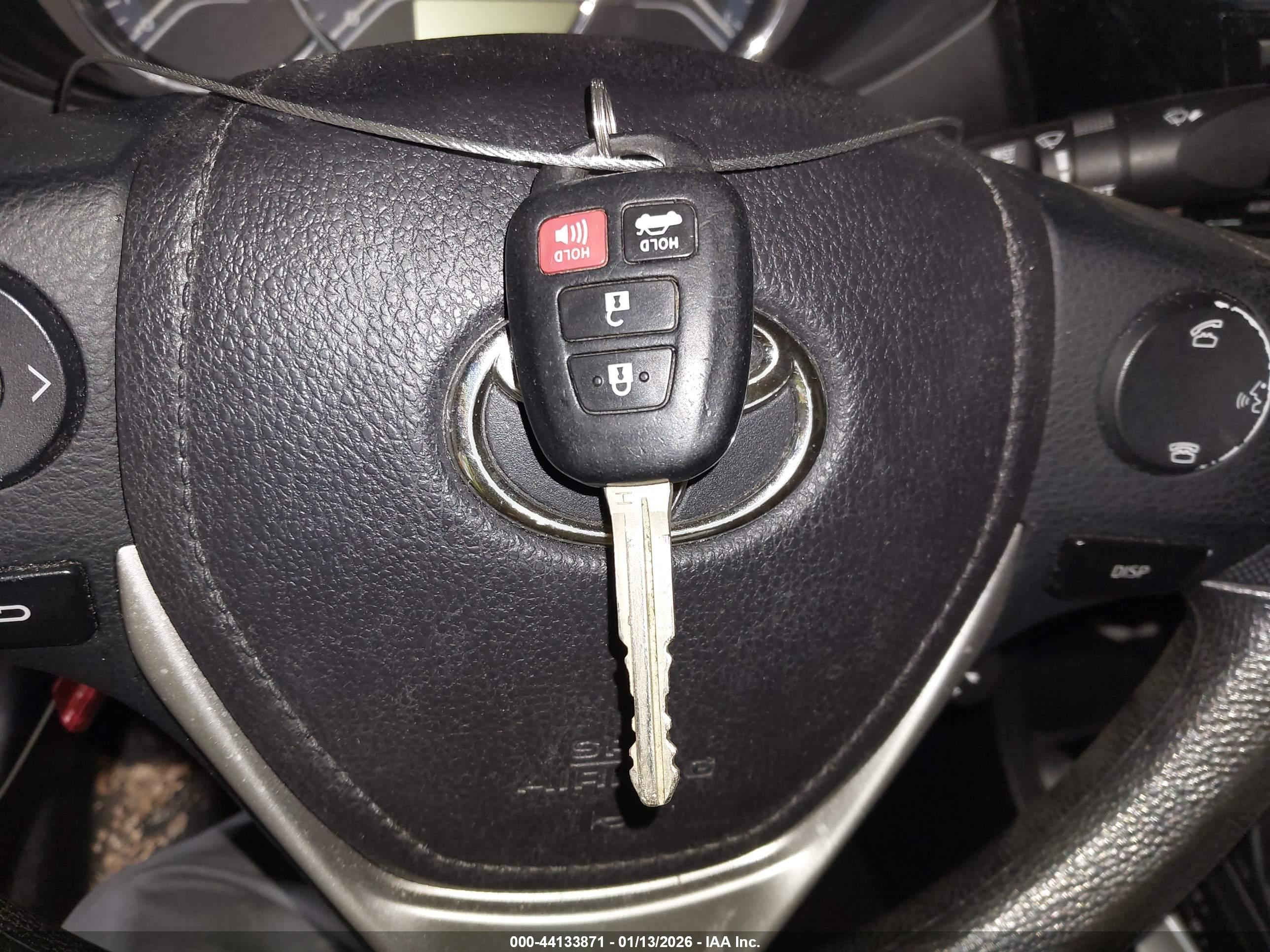 TOYOTA COROLLA image 11