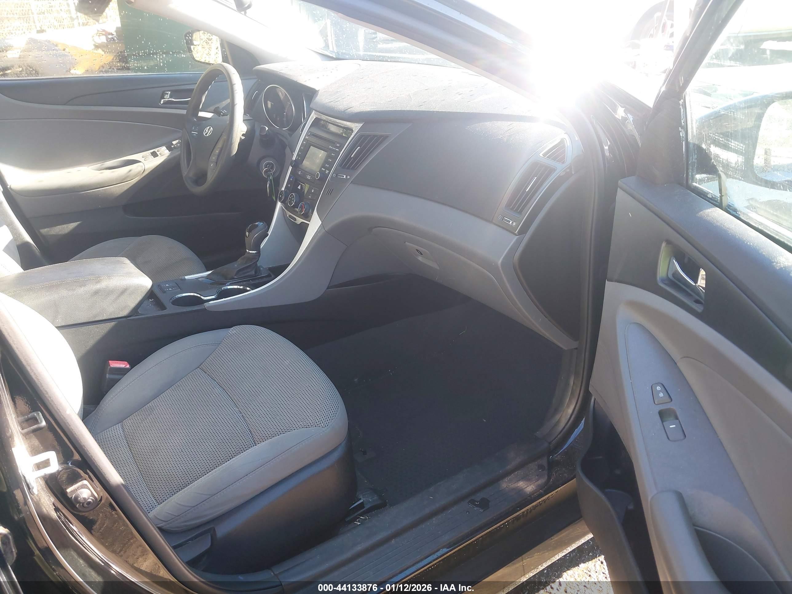 HYUNDAI SONATA image 5