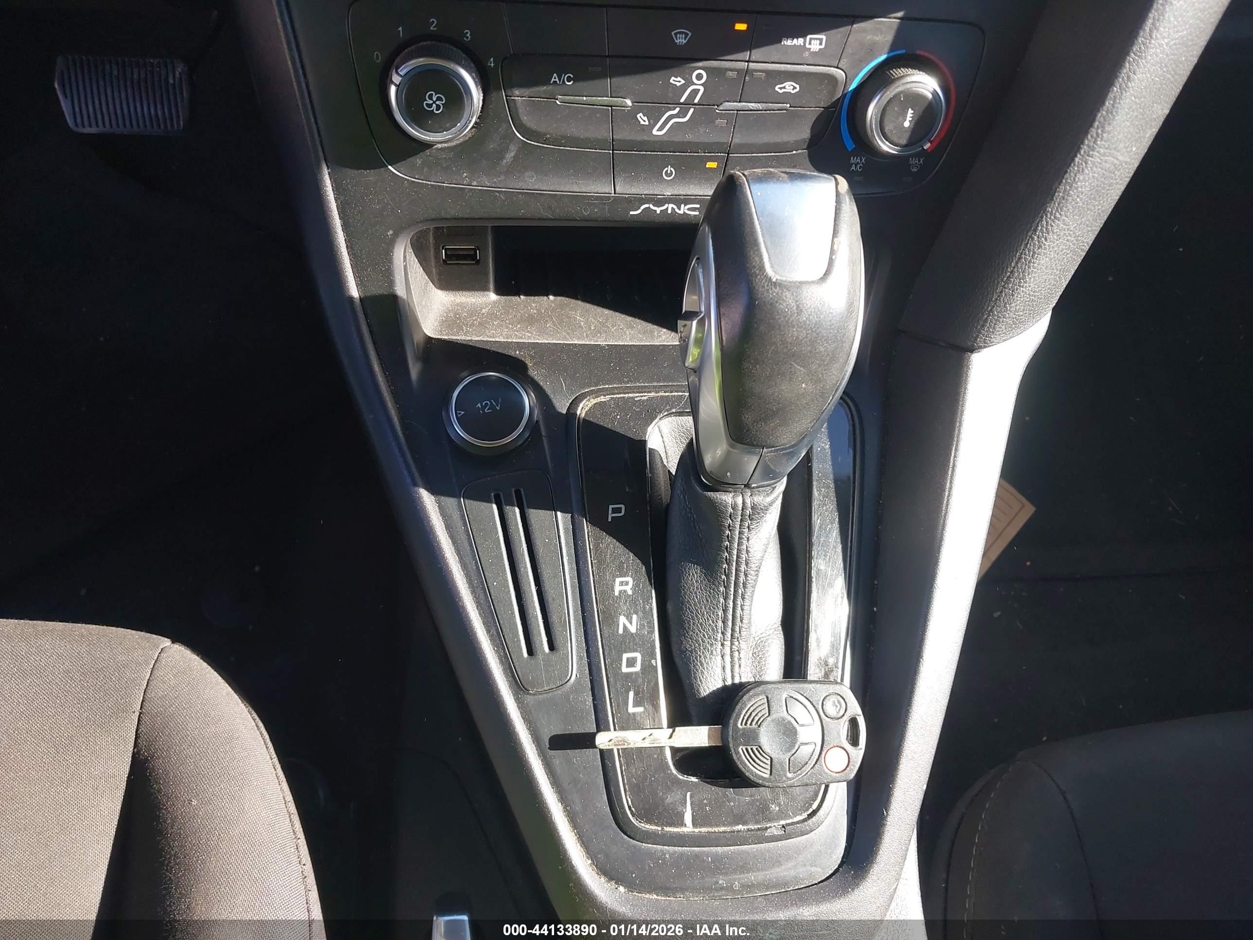 FORD FOCUS image 11