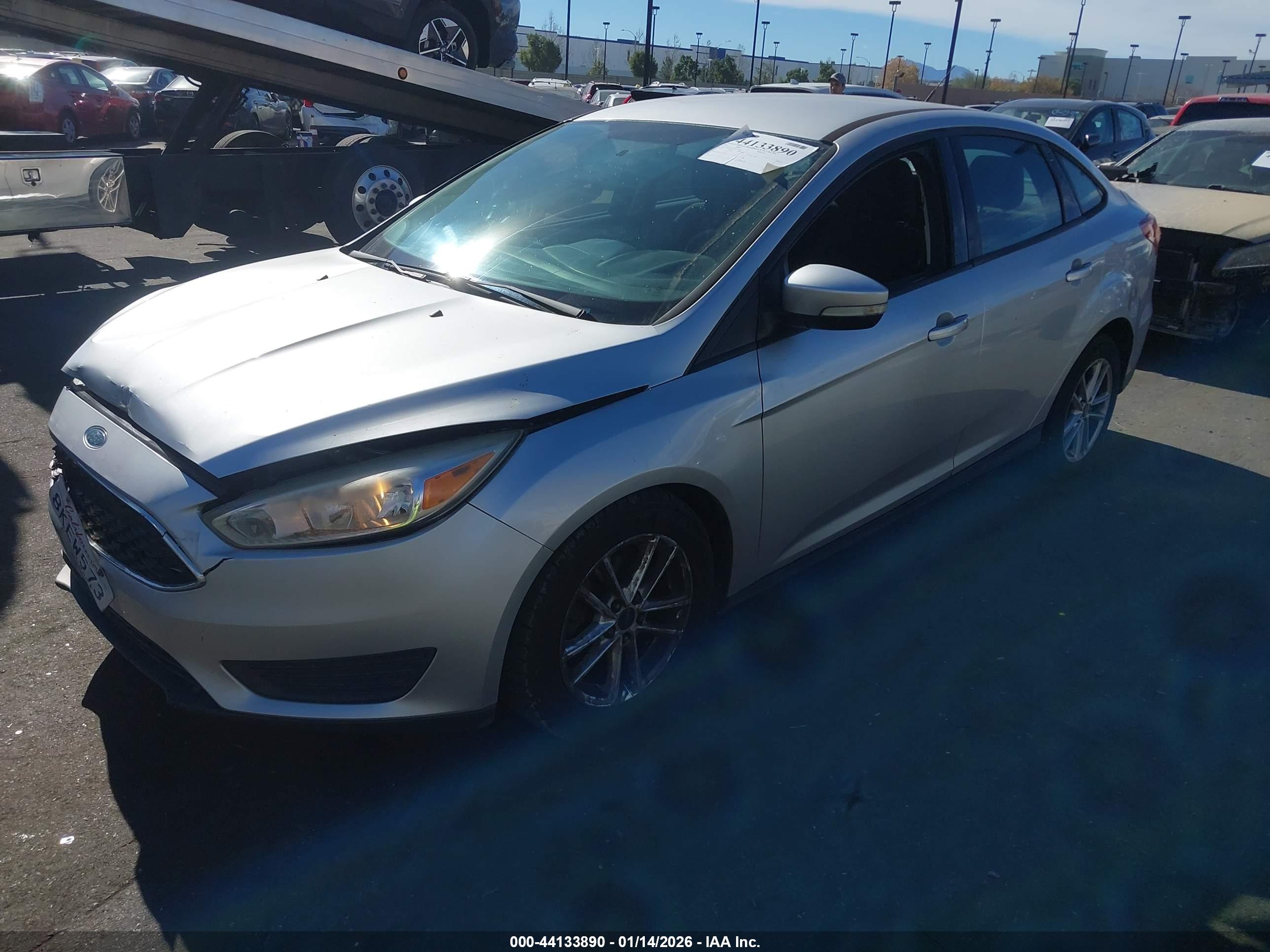 FORD FOCUS image 2