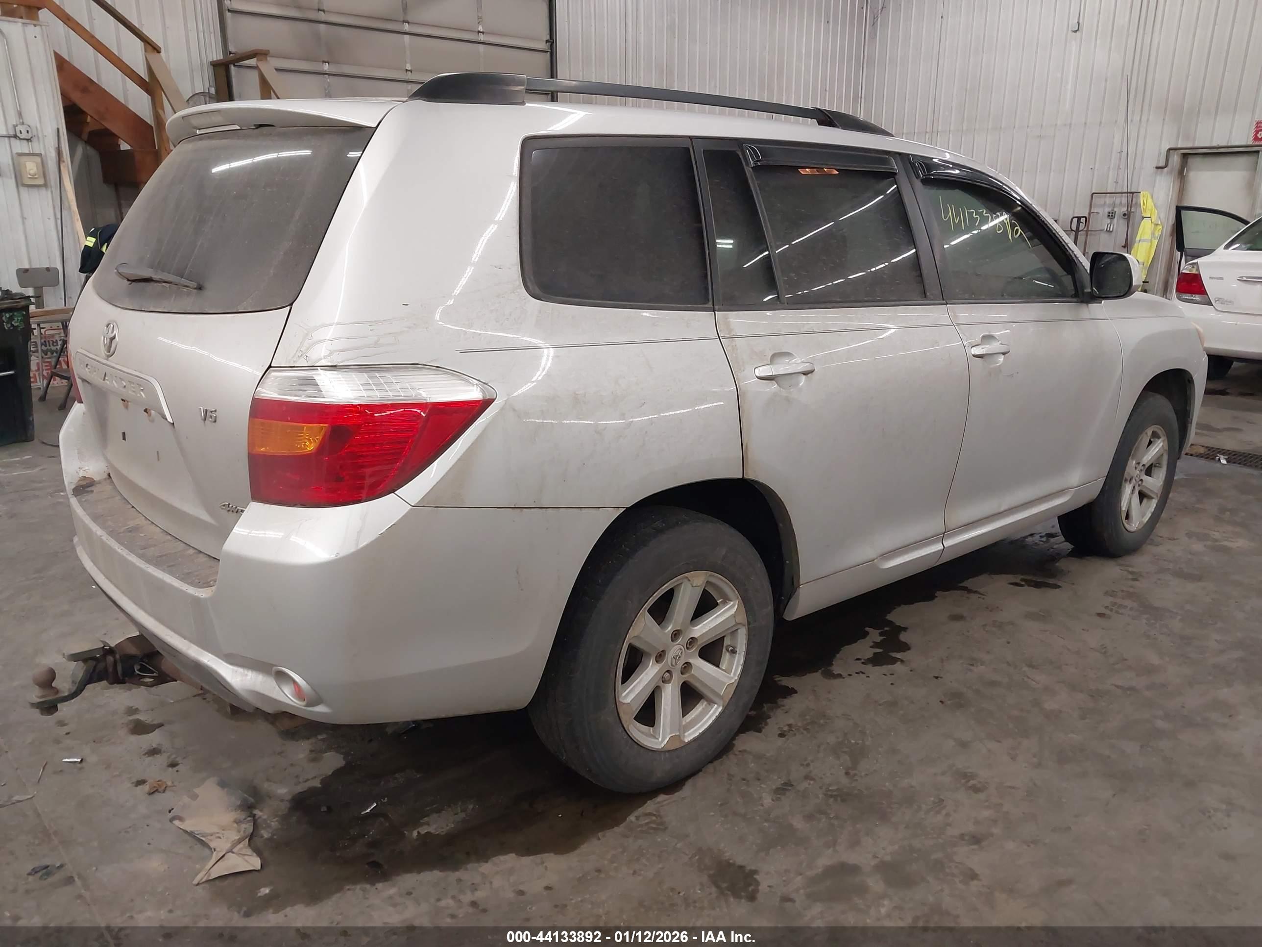 TOYOTA HIGHLANDER image 4
