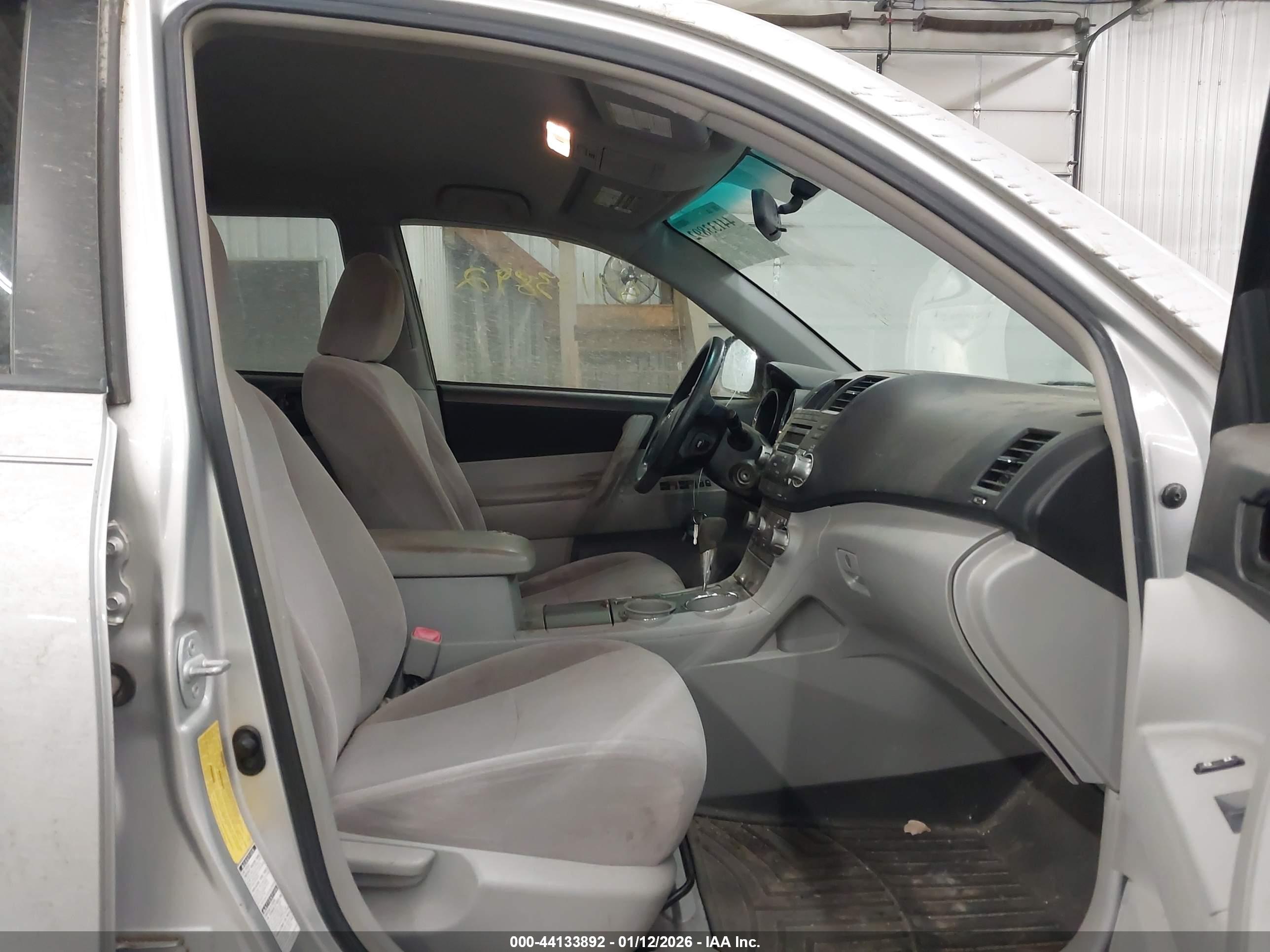 TOYOTA HIGHLANDER image 5
