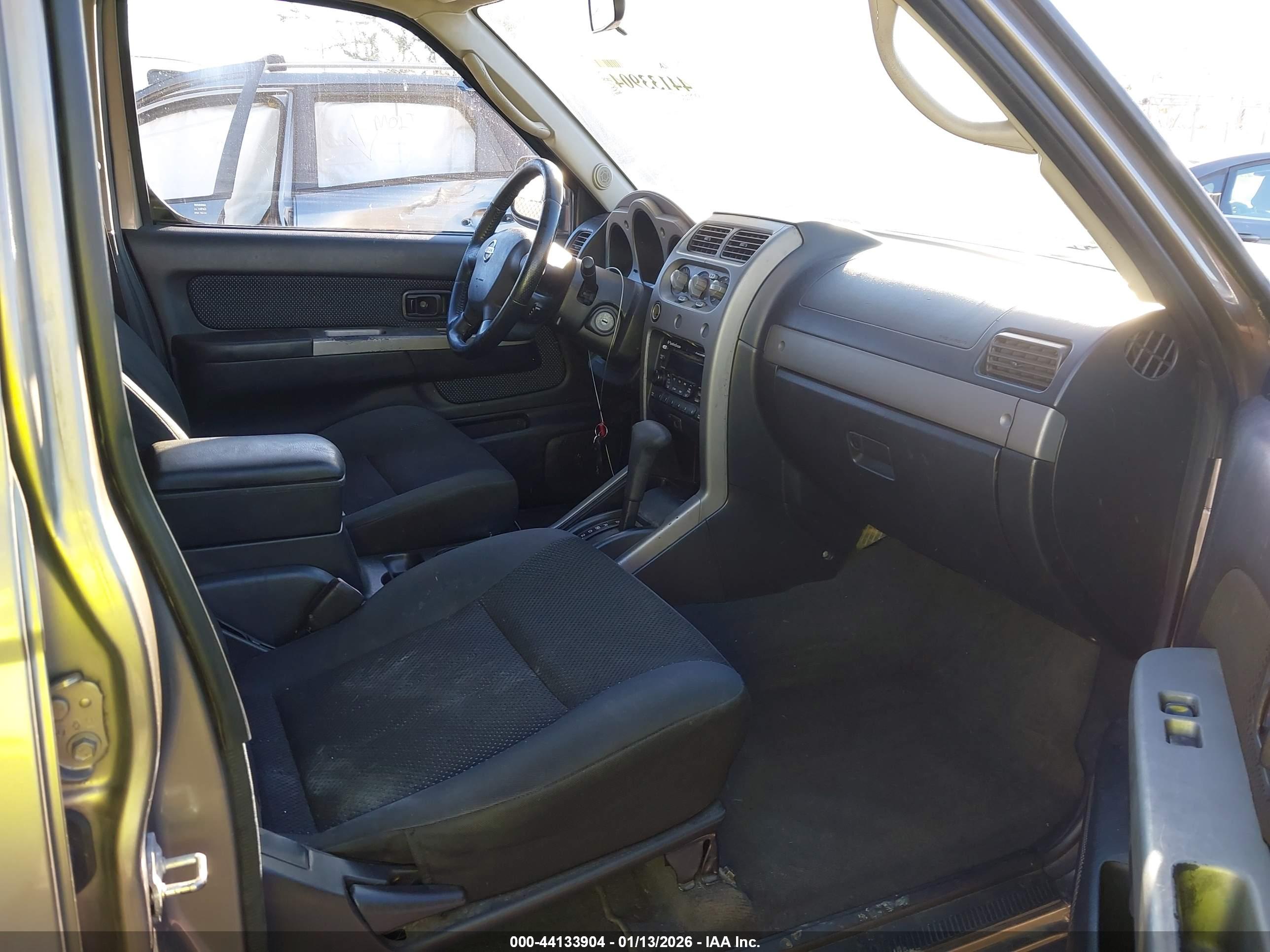 NISSAN XTERRA image 5