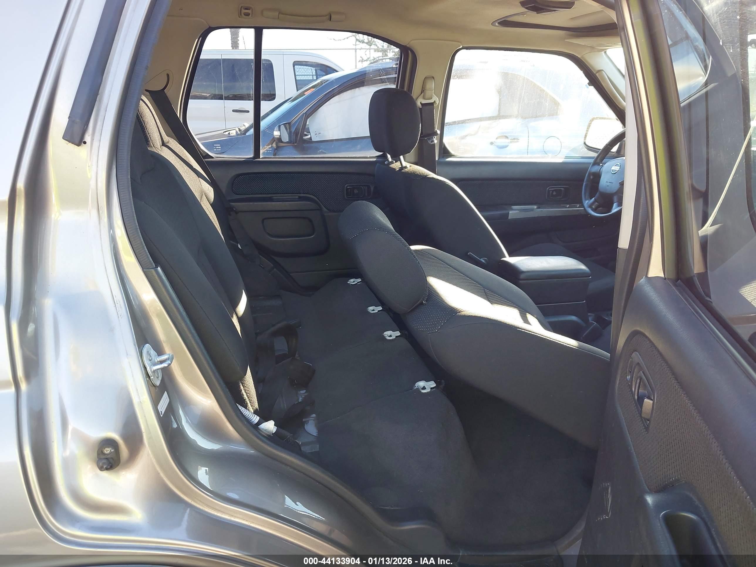 NISSAN XTERRA image 8