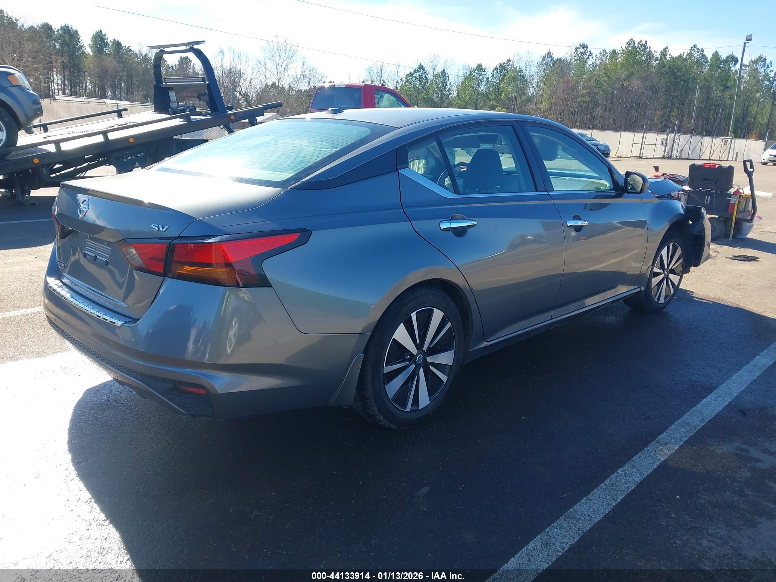 NISSAN ALTIMA image 4