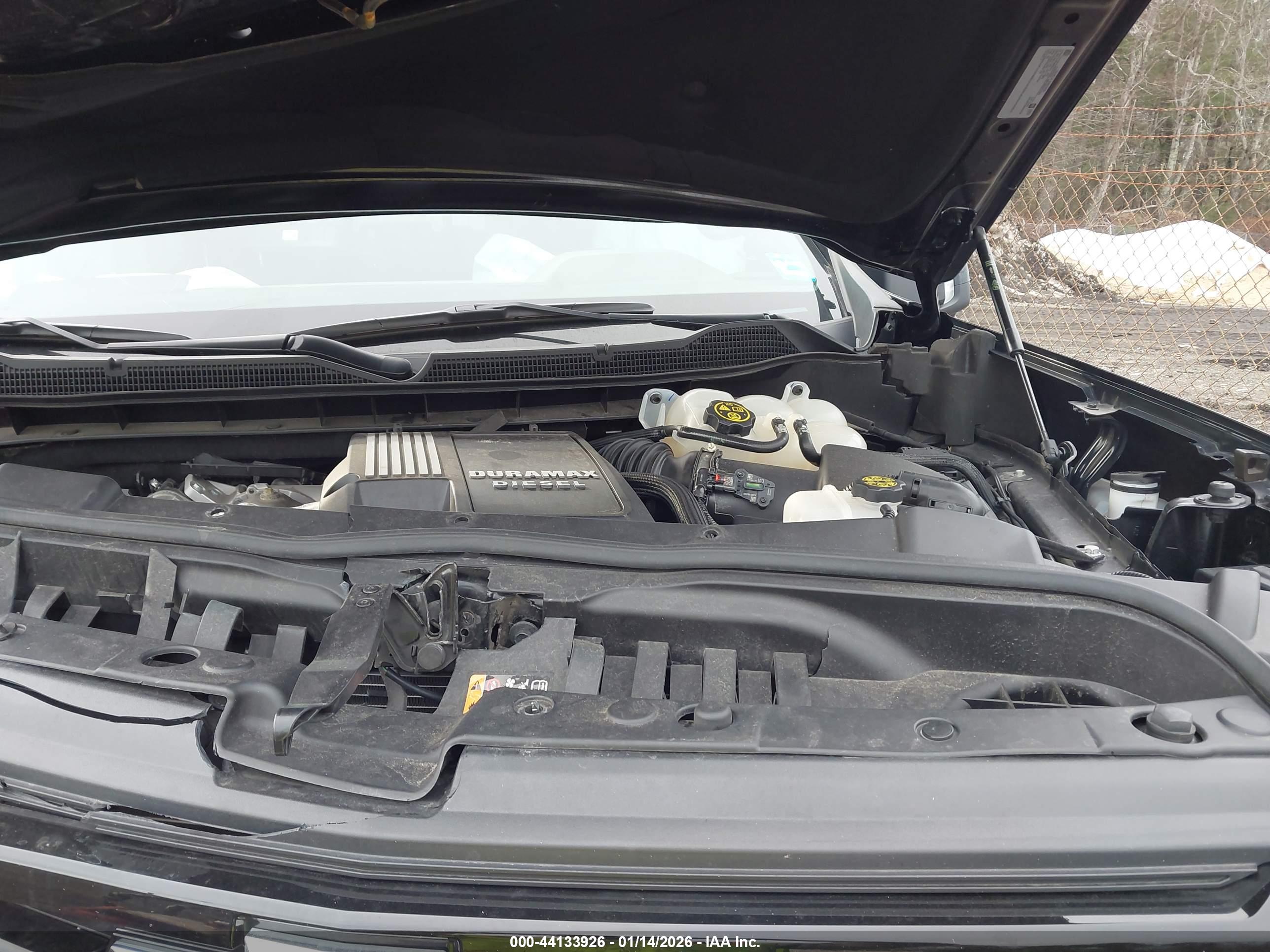 CHEVROLET SILVERADO image 10
