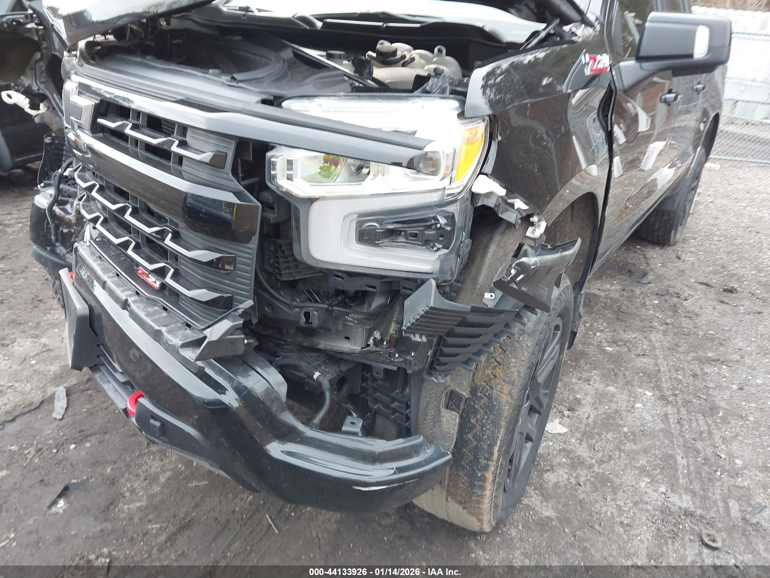 CHEVROLET SILVERADO image 6