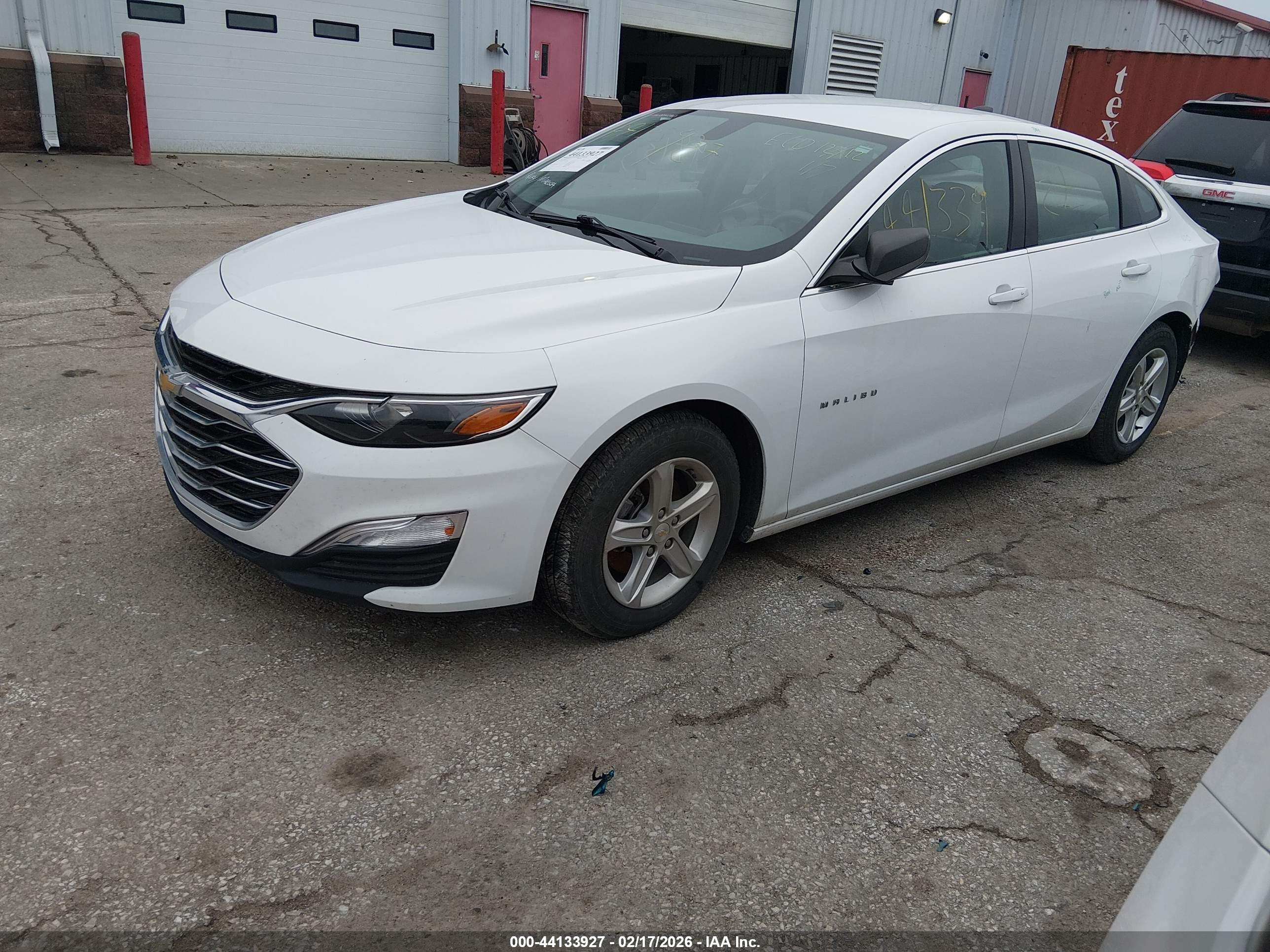 CHEVROLET MALIBU image 2