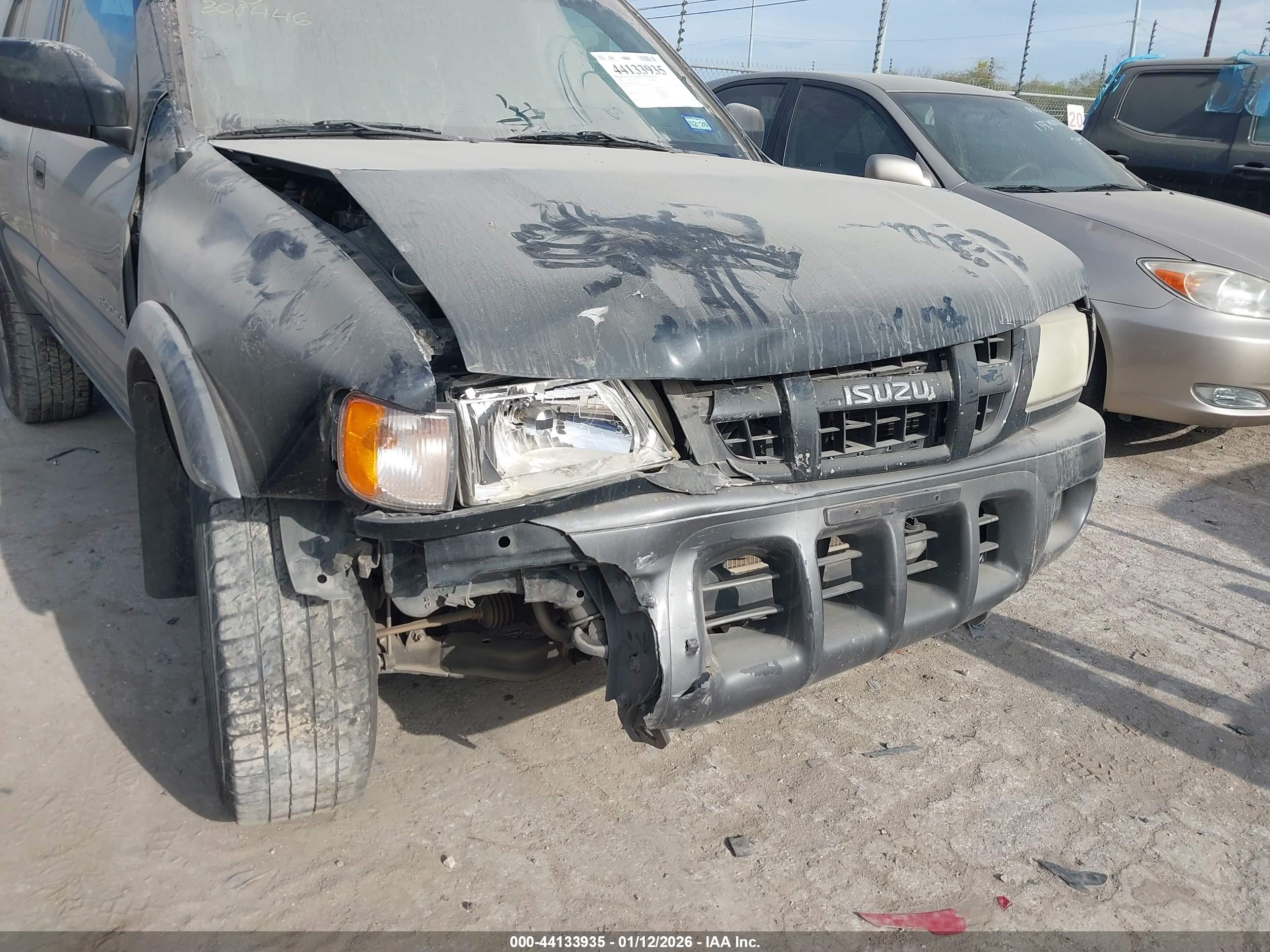 ISUZU RODEO image 6