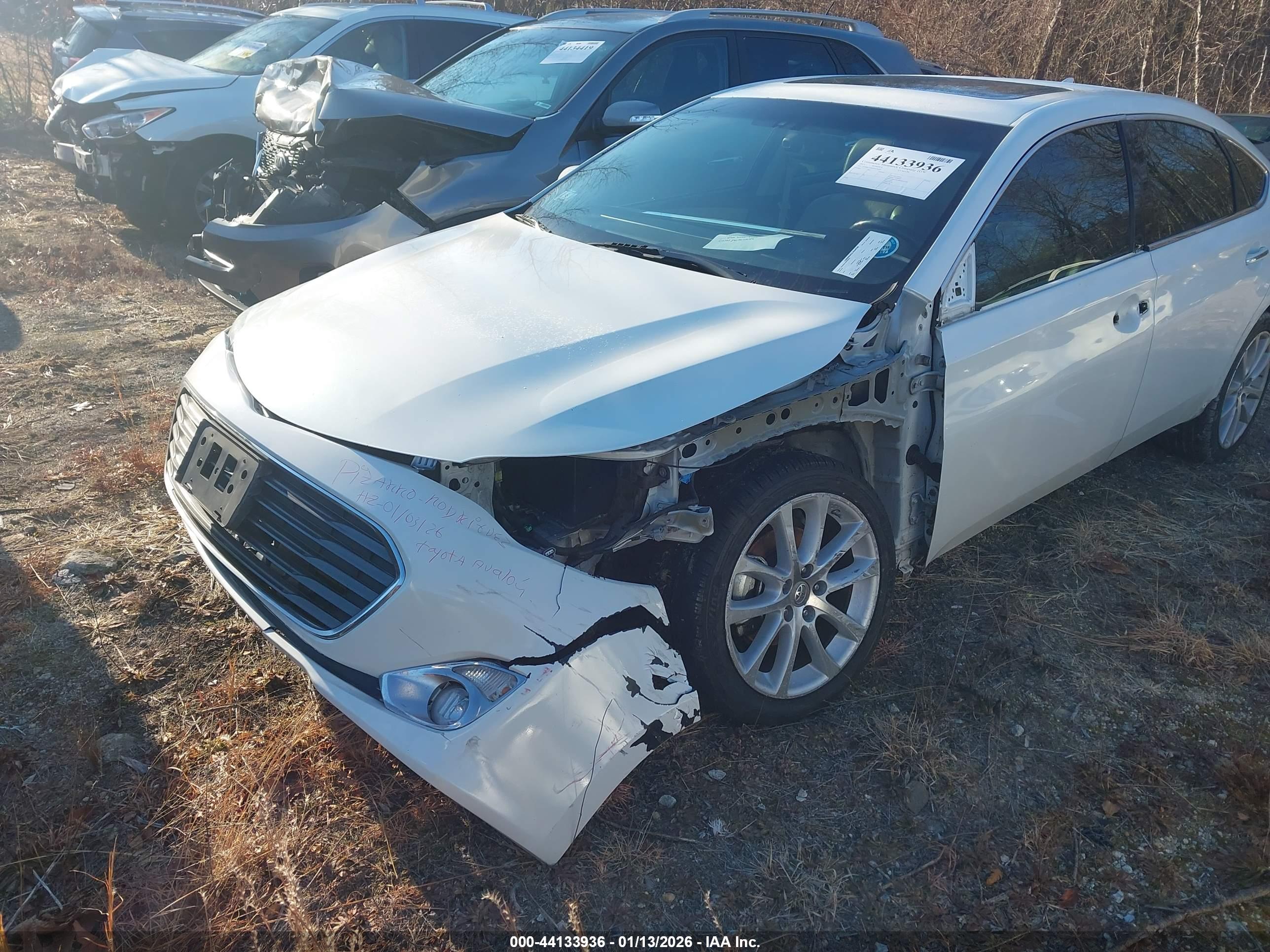 TOYOTA AVALON image 6