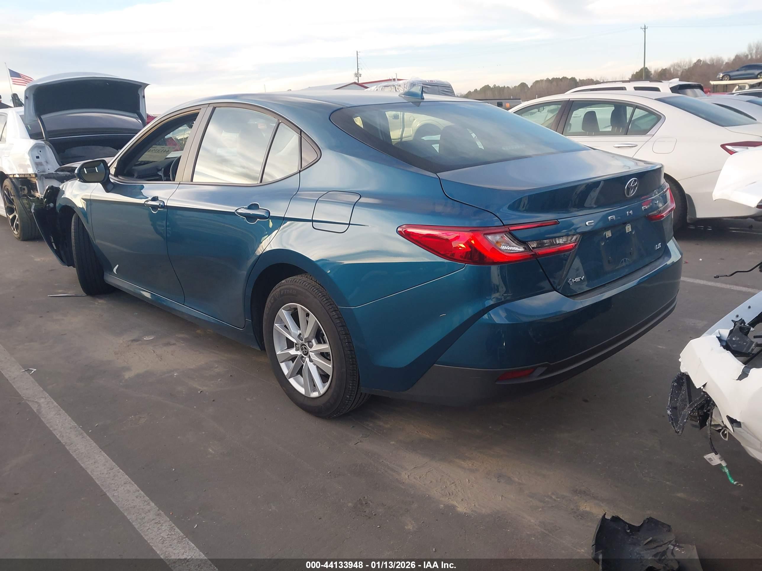 TOYOTA CAMRY image 3