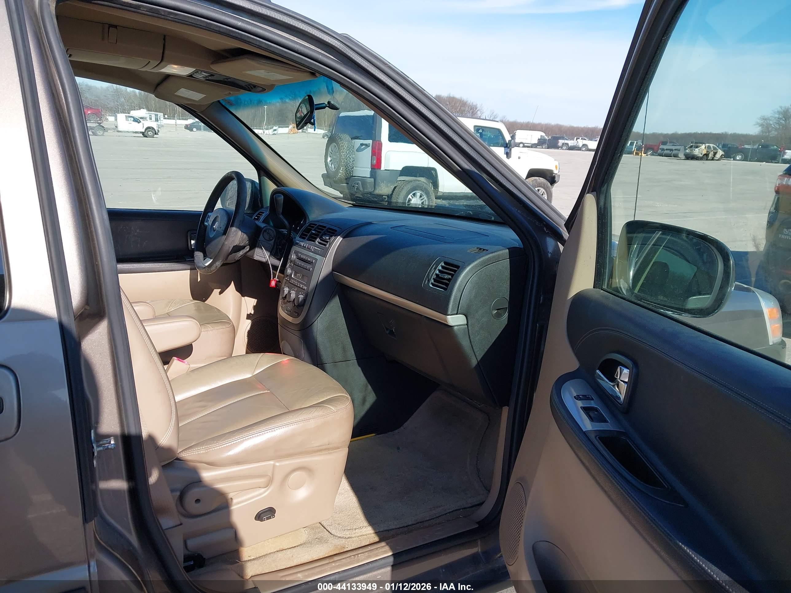 PONTIAC MONTANA image 5