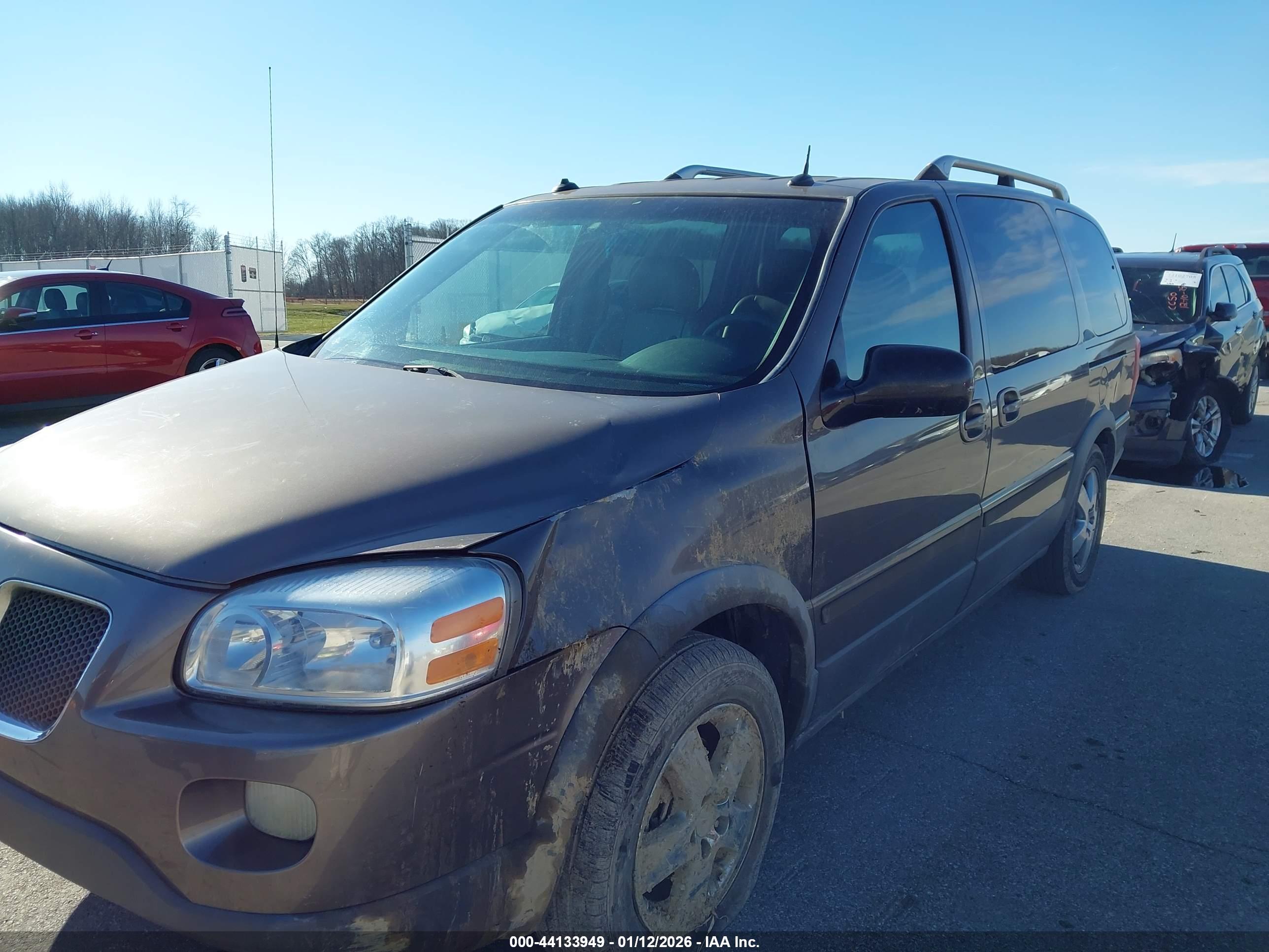 PONTIAC MONTANA image 6