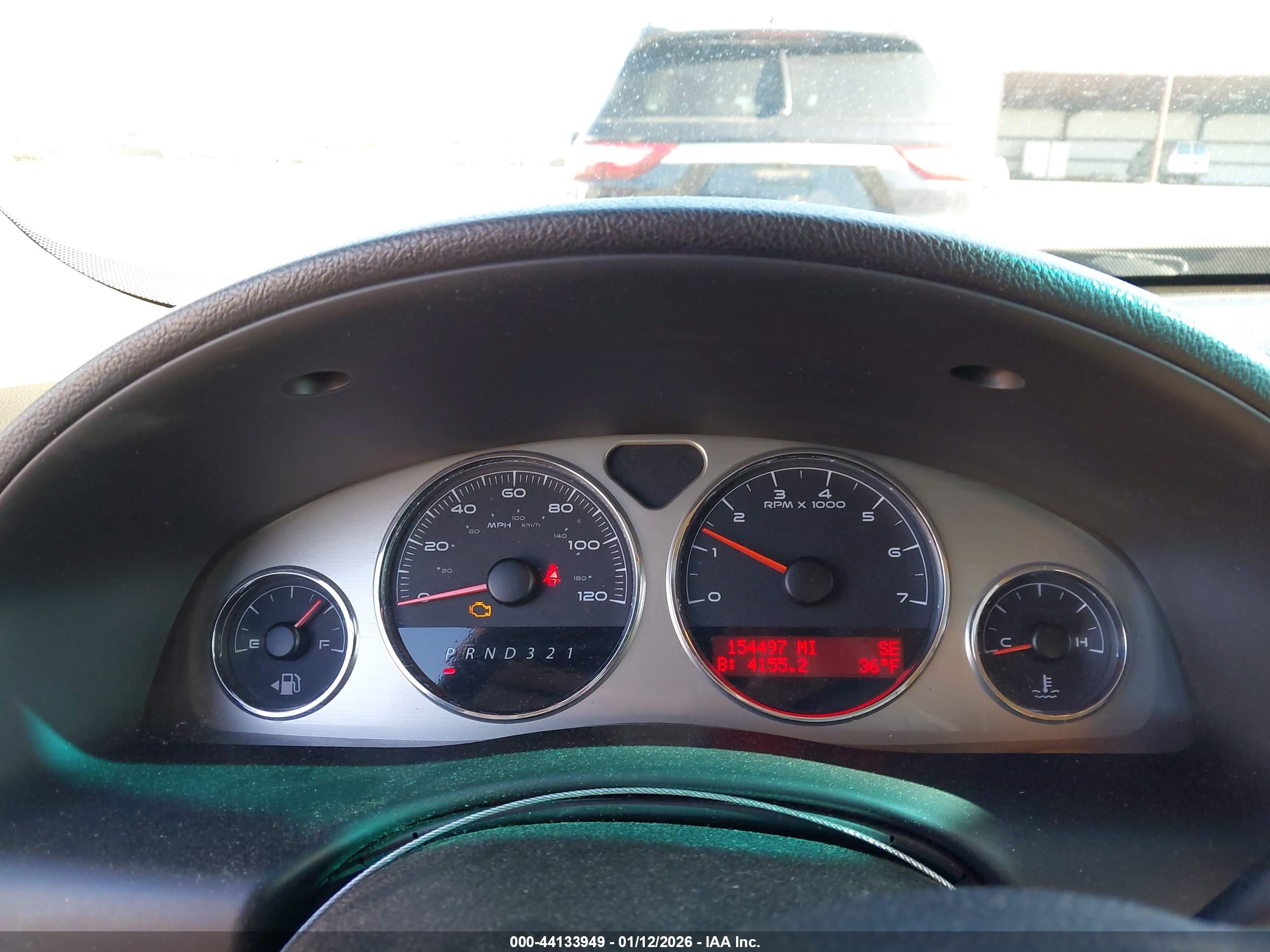 PONTIAC MONTANA image 7