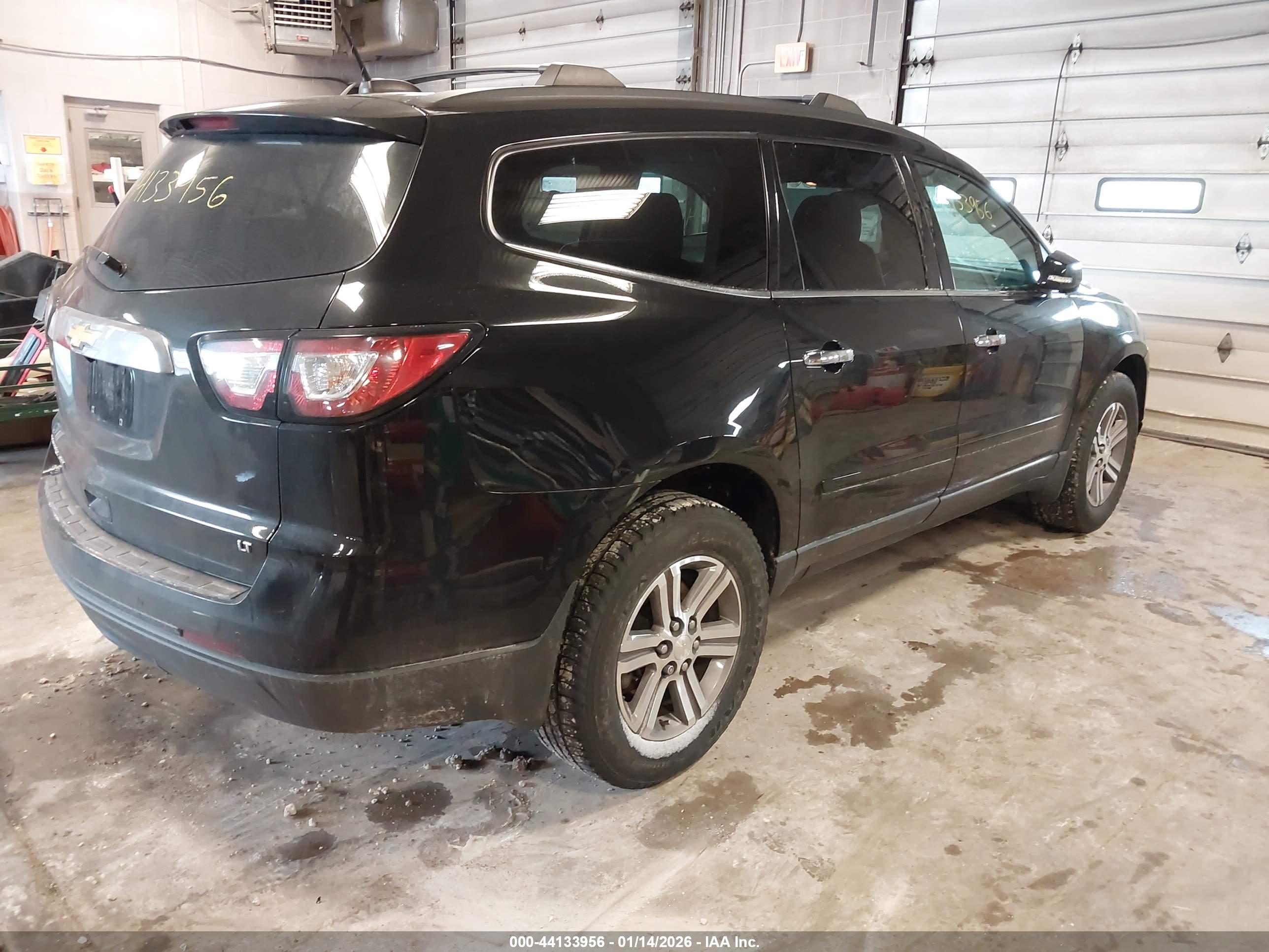 CHEVROLET TRAVERSE image 4