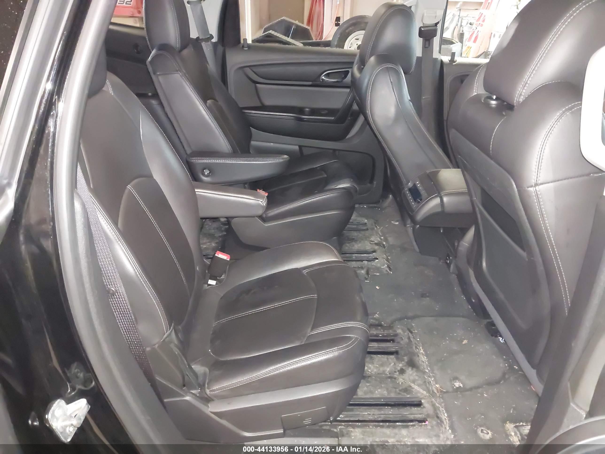 CHEVROLET TRAVERSE image 8