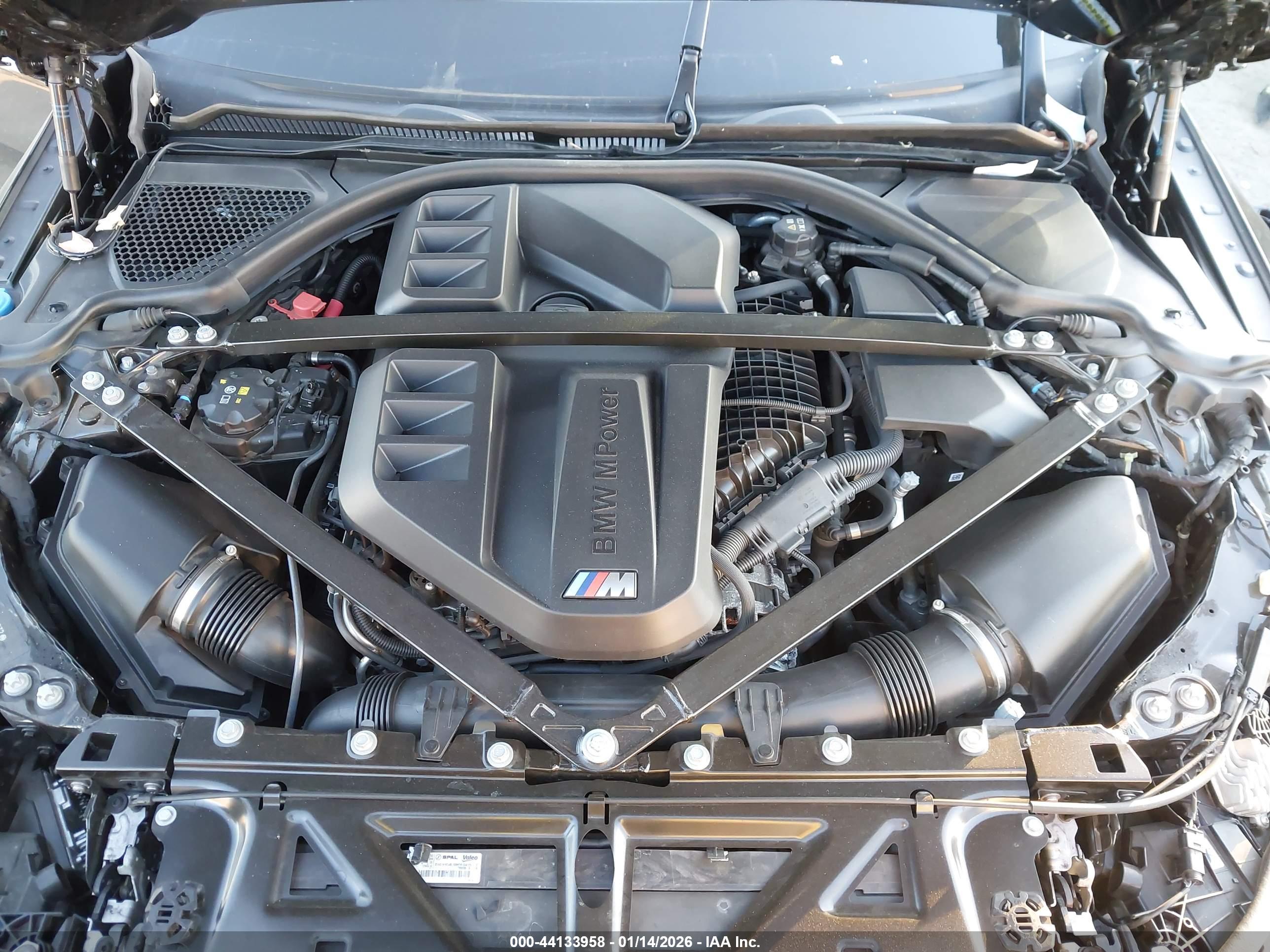 BMW M4 image 10