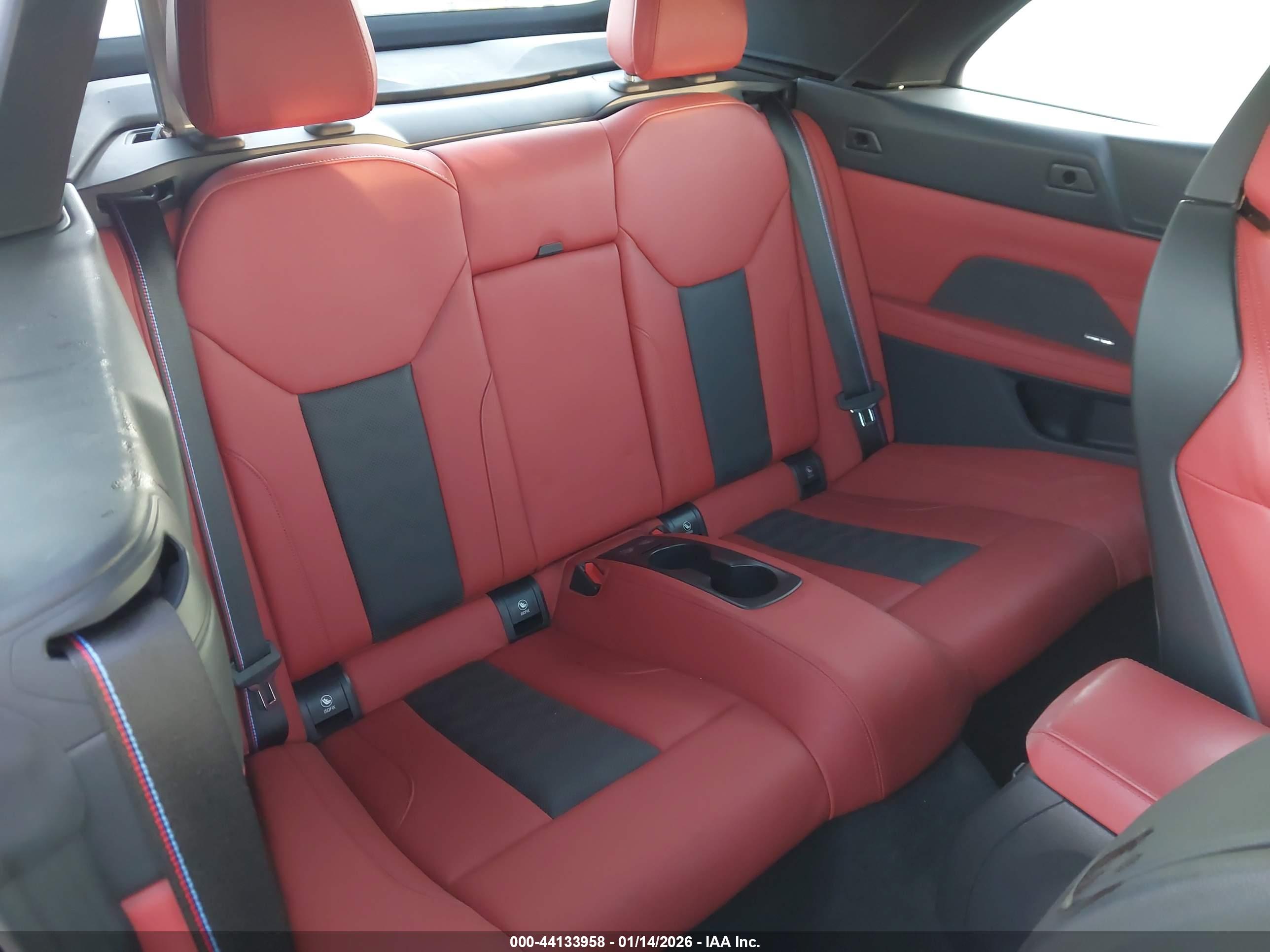 BMW M4 image 8
