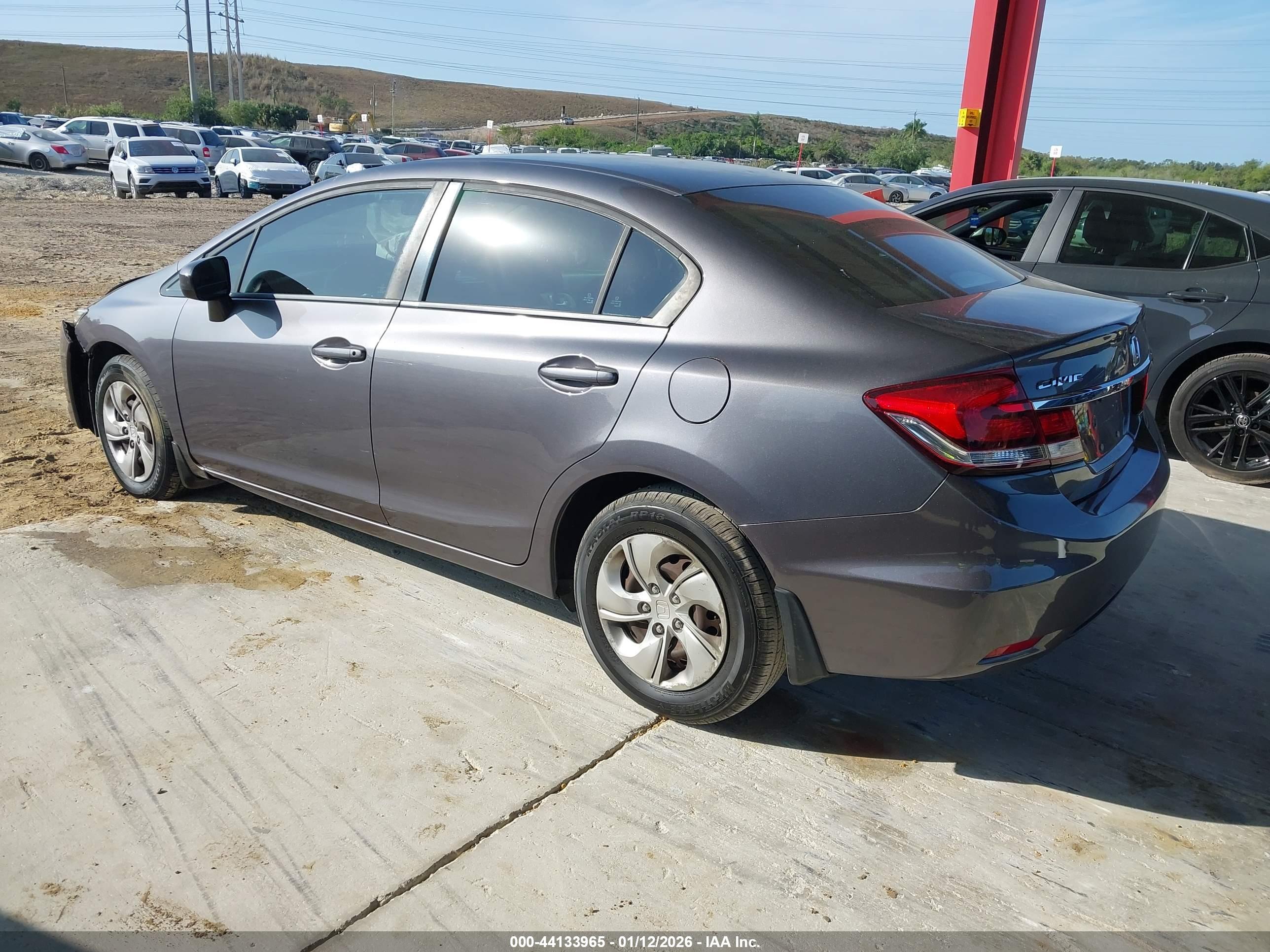 HONDA CIVIC image 3