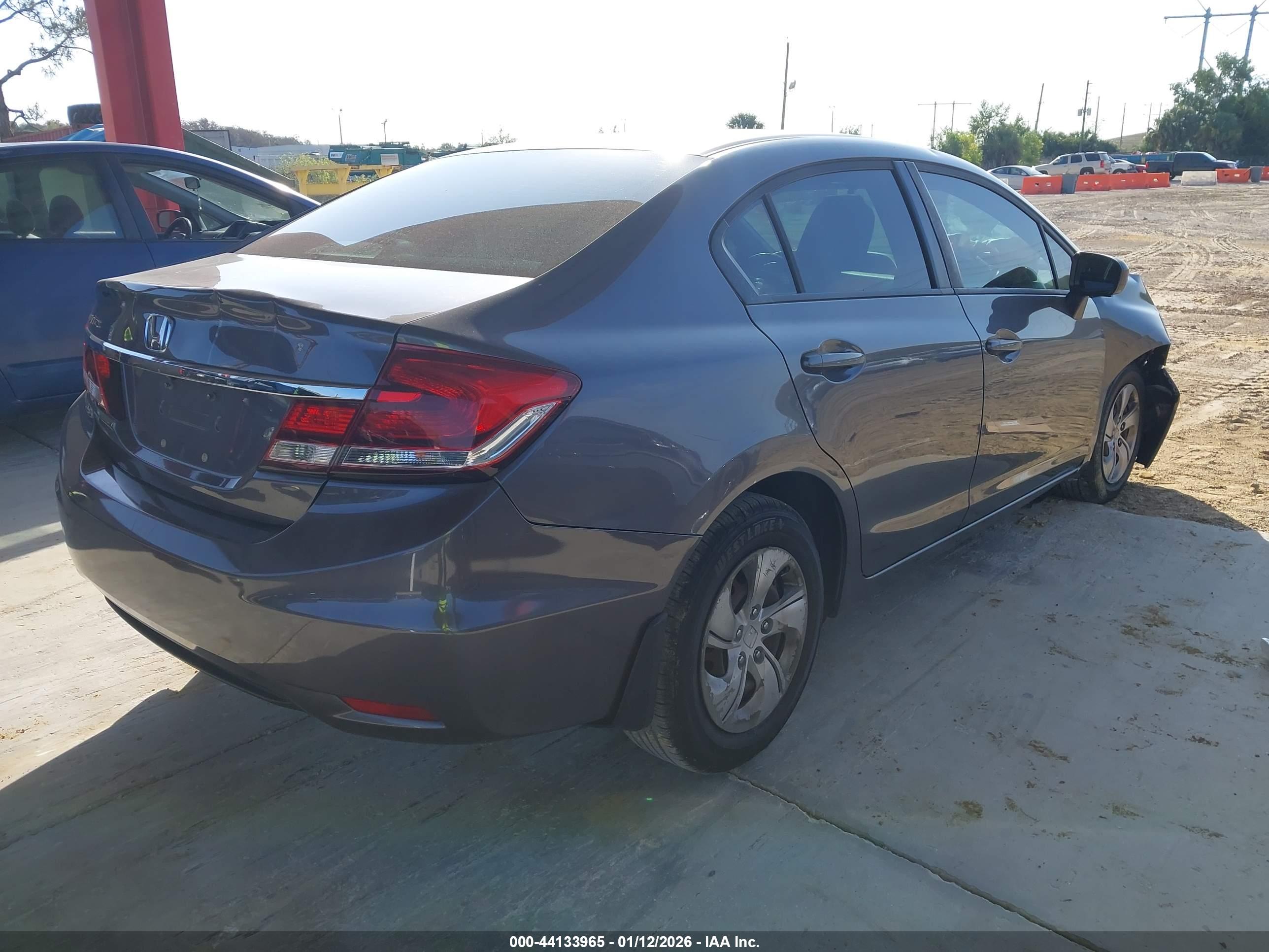 HONDA CIVIC image 4