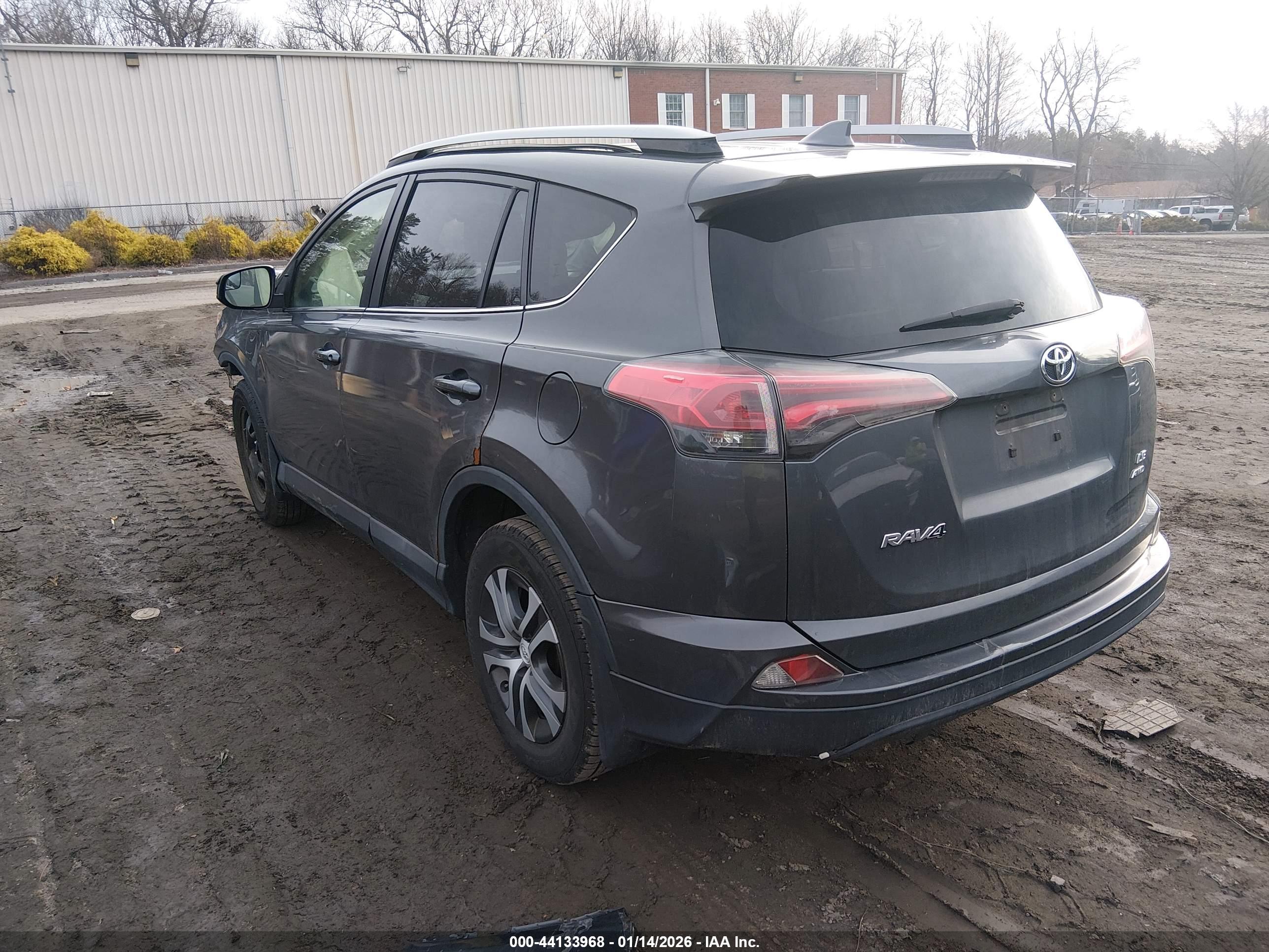 TOYOTA RAV4 image 3