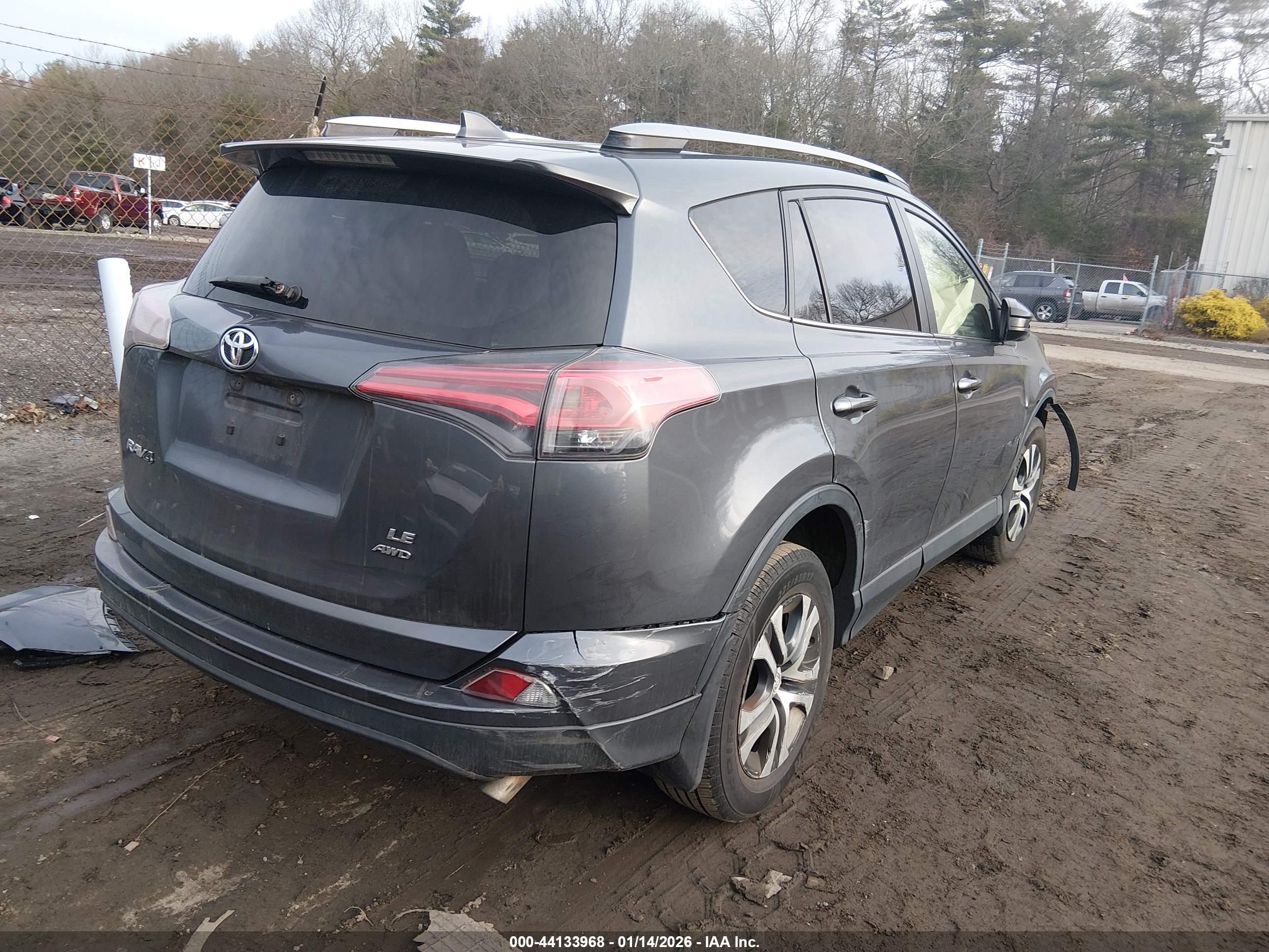 TOYOTA RAV4 image 4