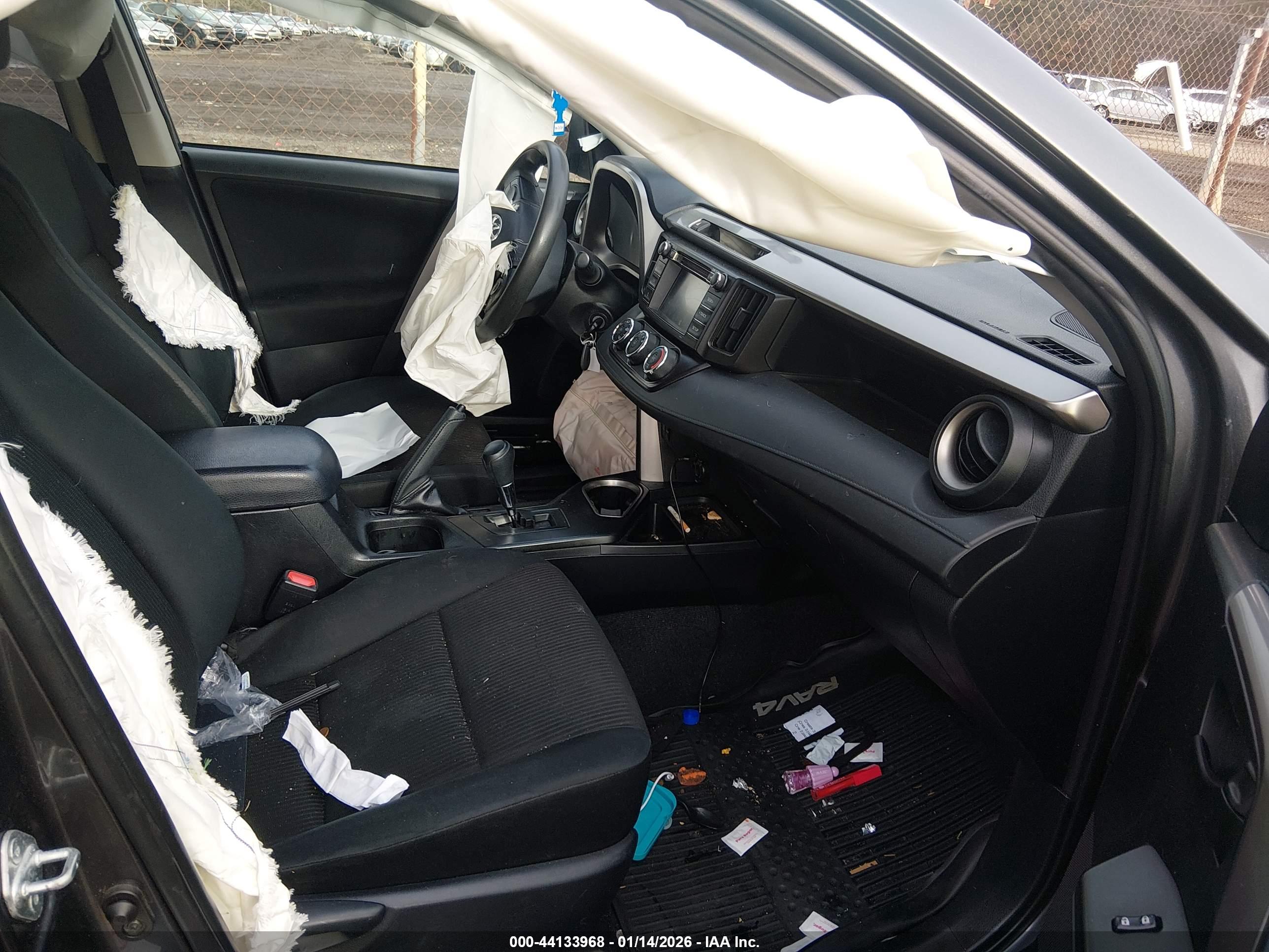 TOYOTA RAV4 image 5