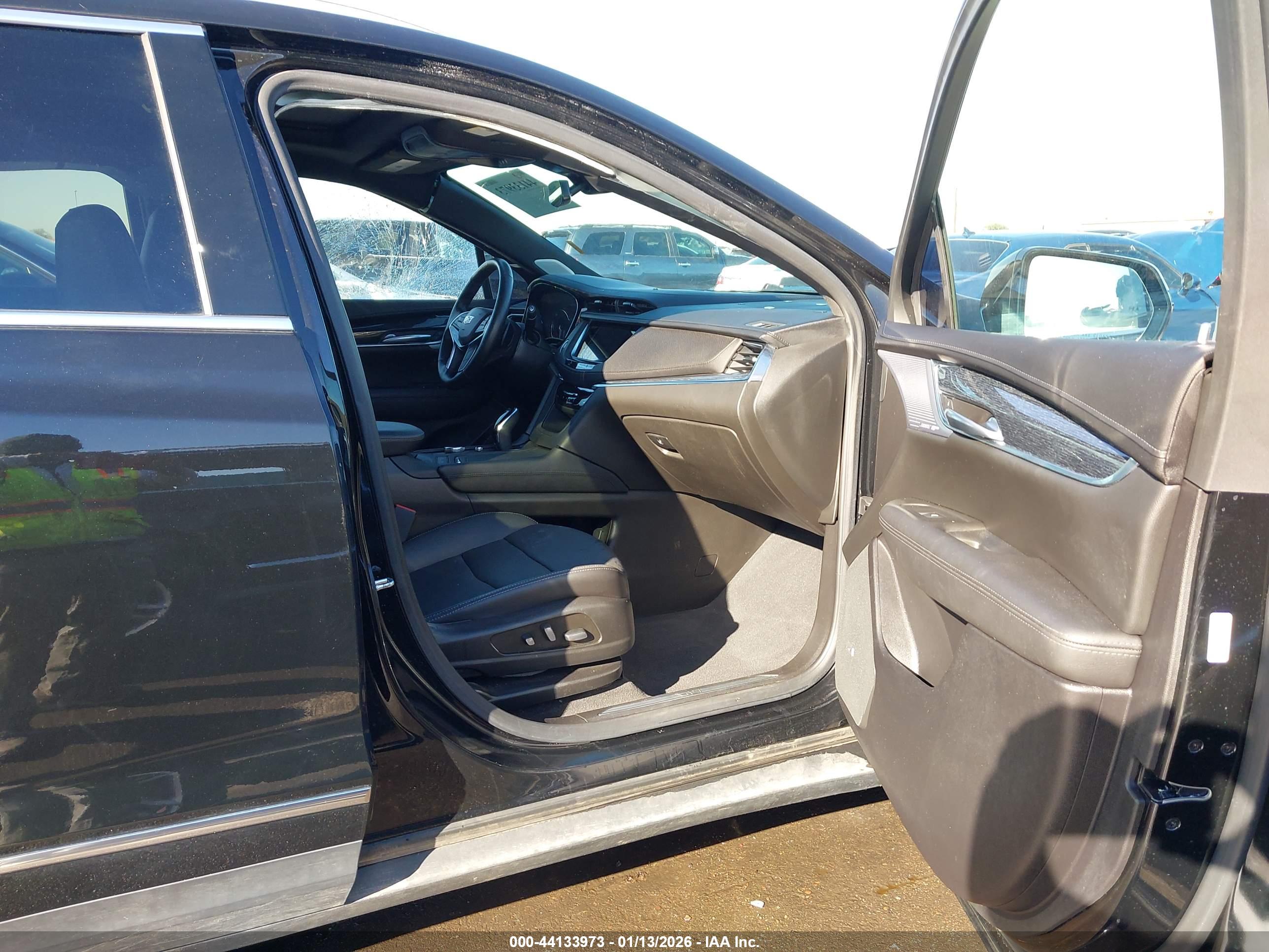 CADILLAC XT5 image 5