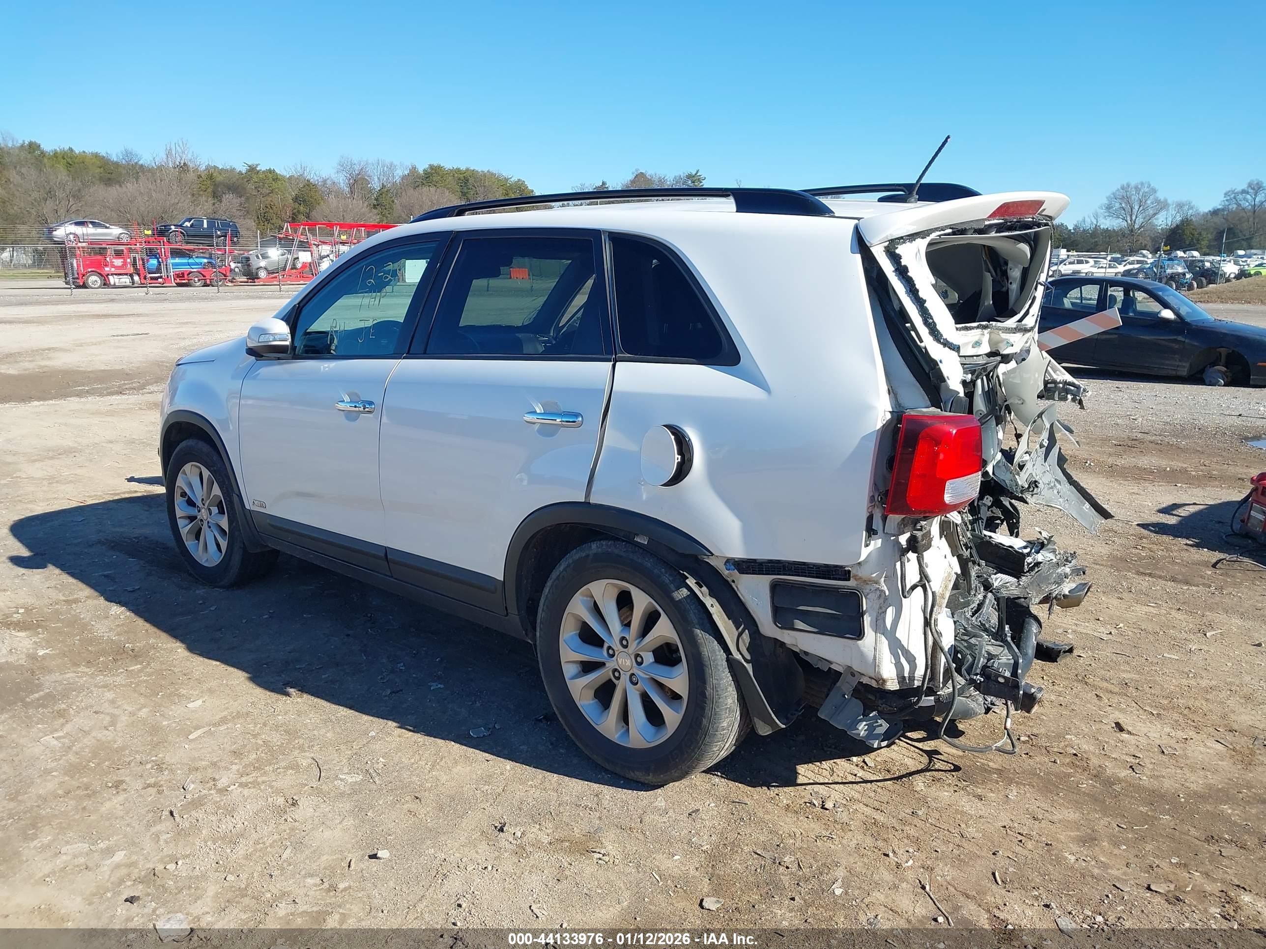 KIA SORENTO image 3