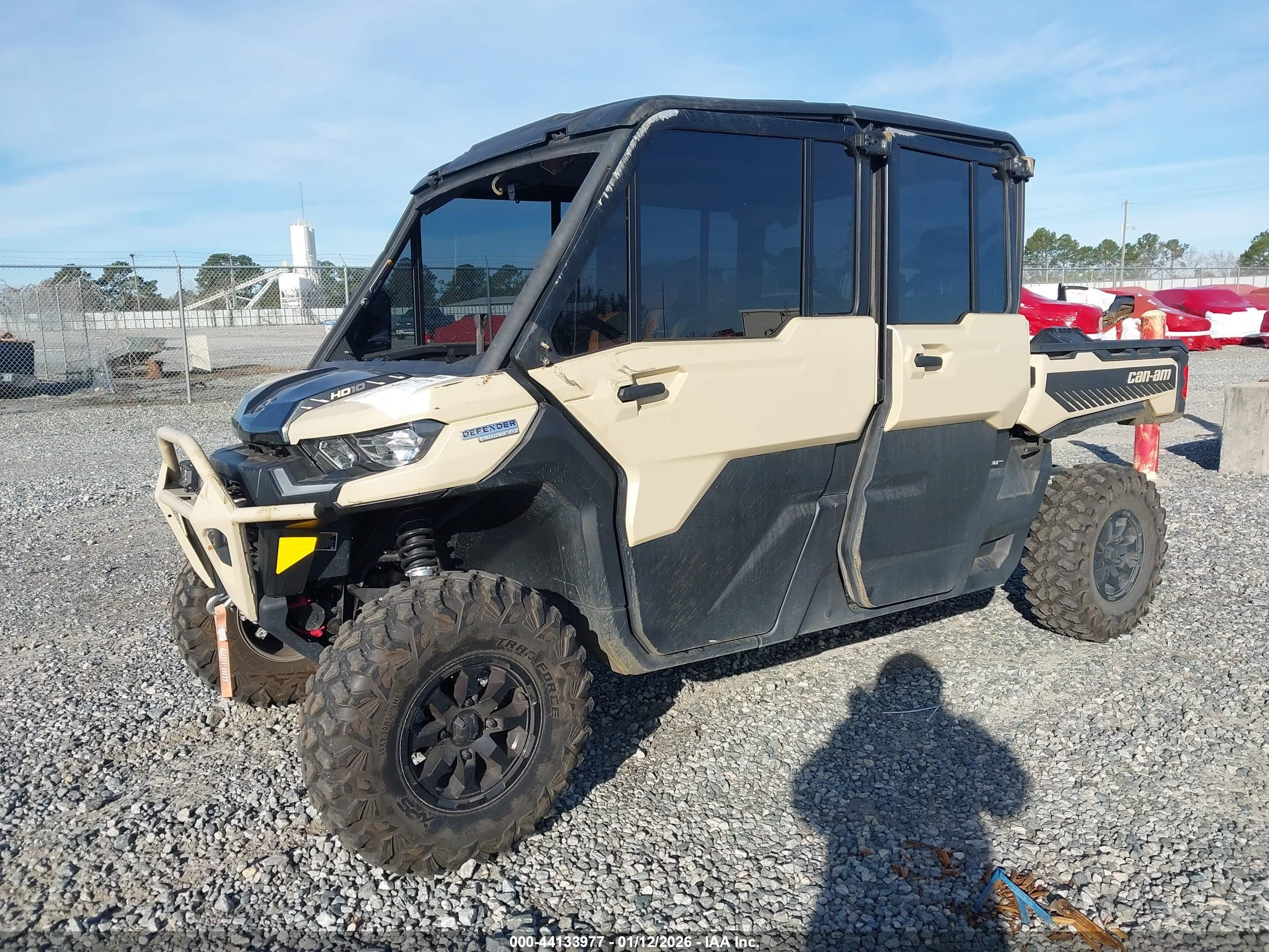 CAN-AM DEFENDER image 2