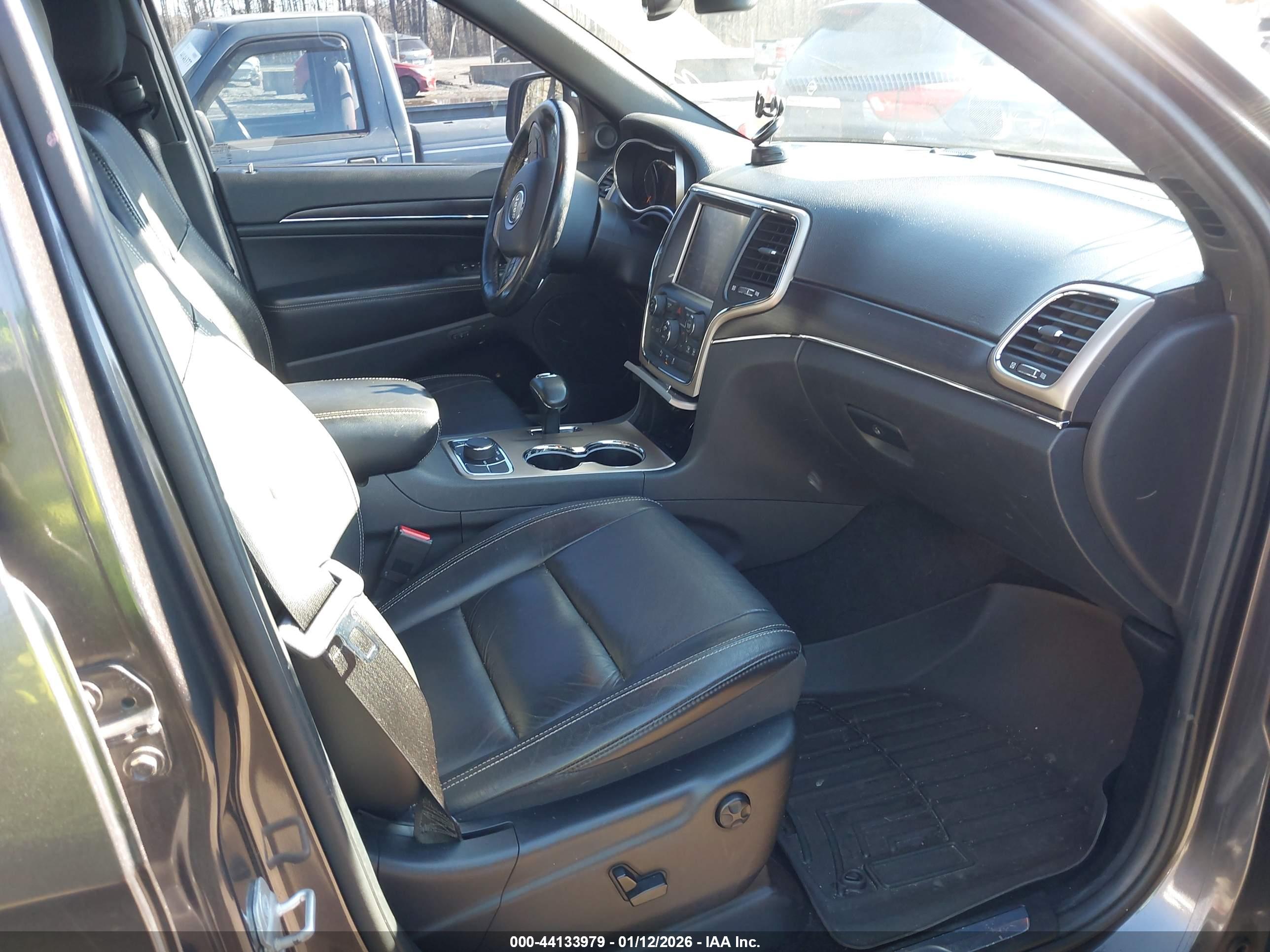 JEEP GRAND image 5
