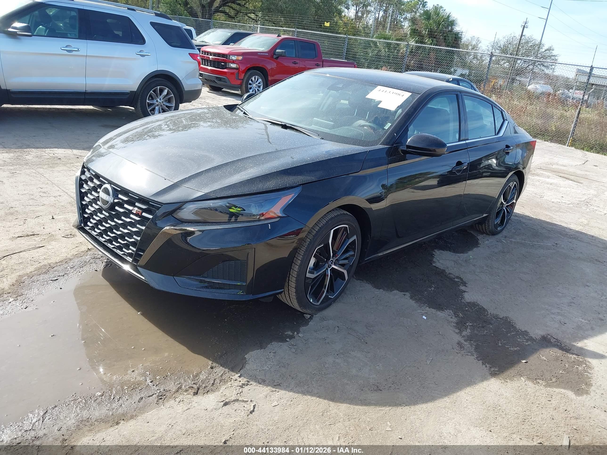 NISSAN ALTIMA image 2
