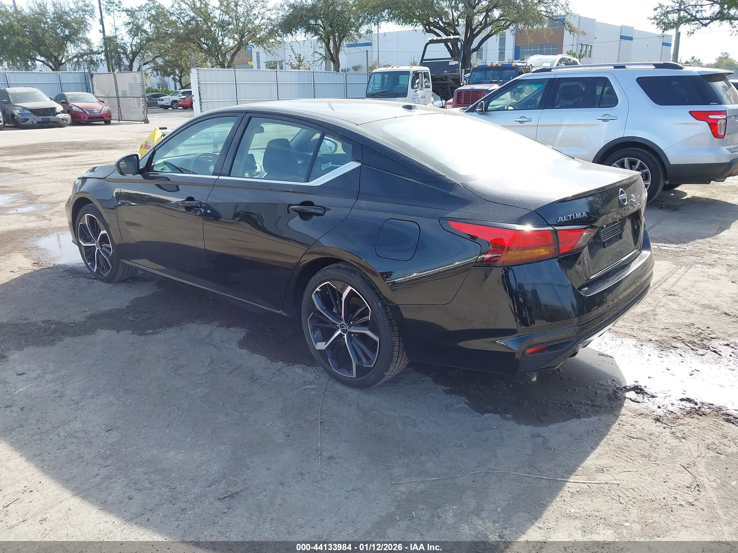 NISSAN ALTIMA image 3