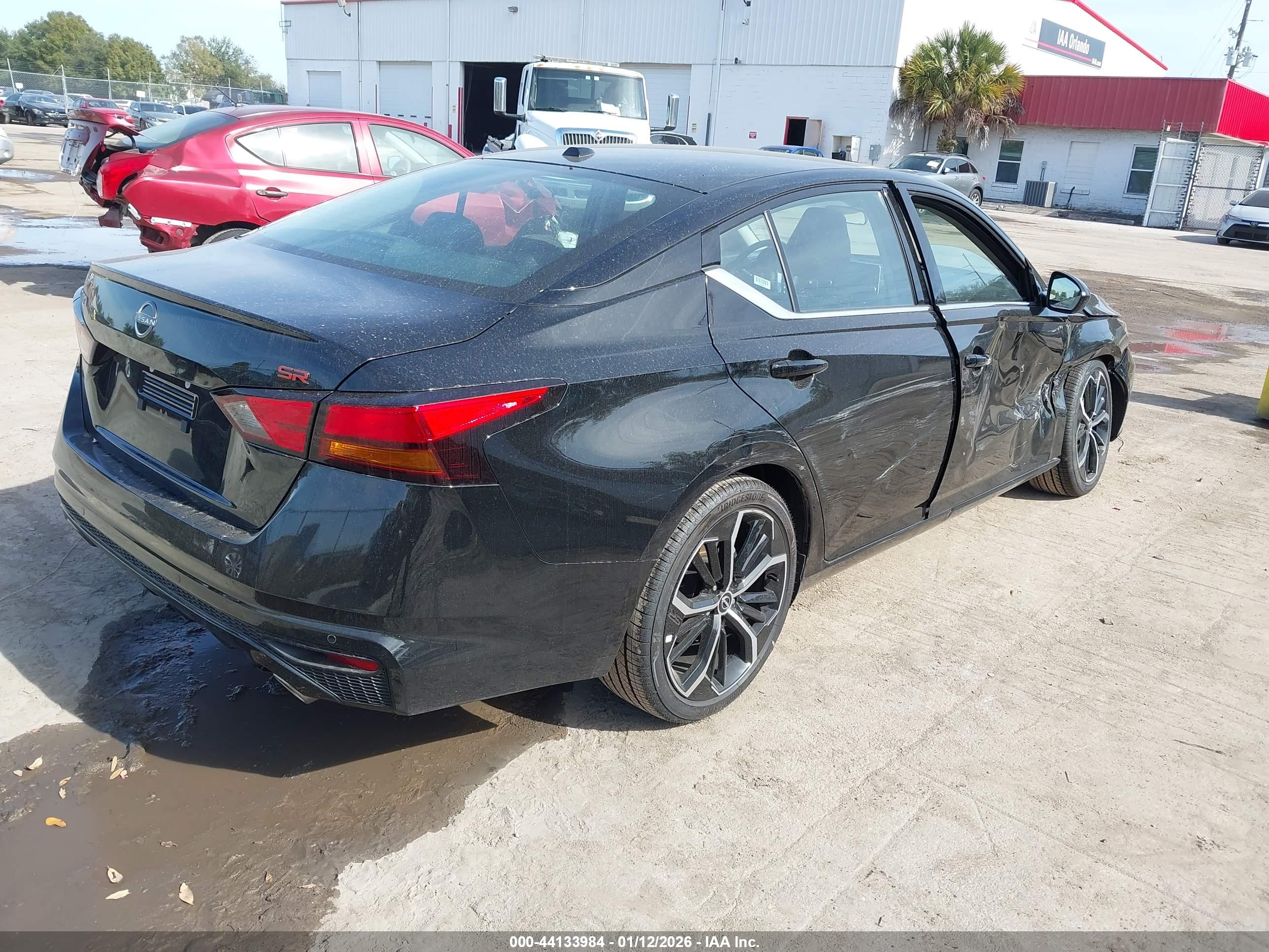 NISSAN ALTIMA image 4