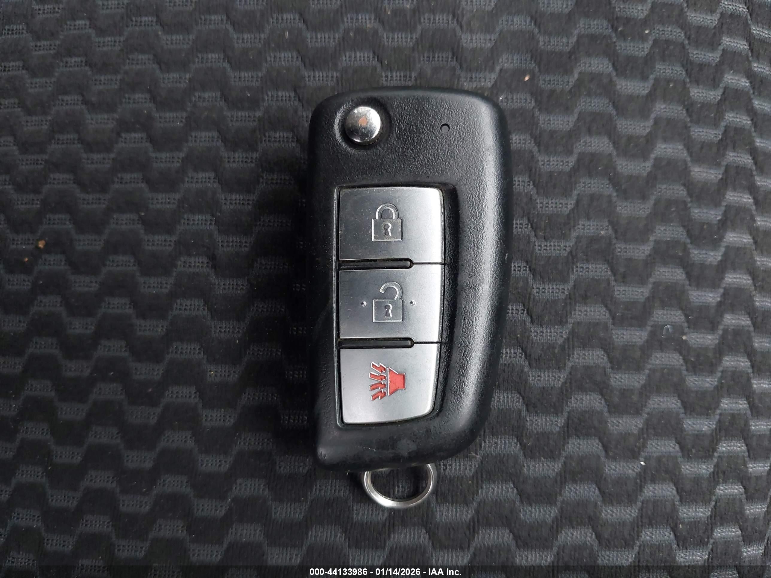 NISSAN ROGUE image 11