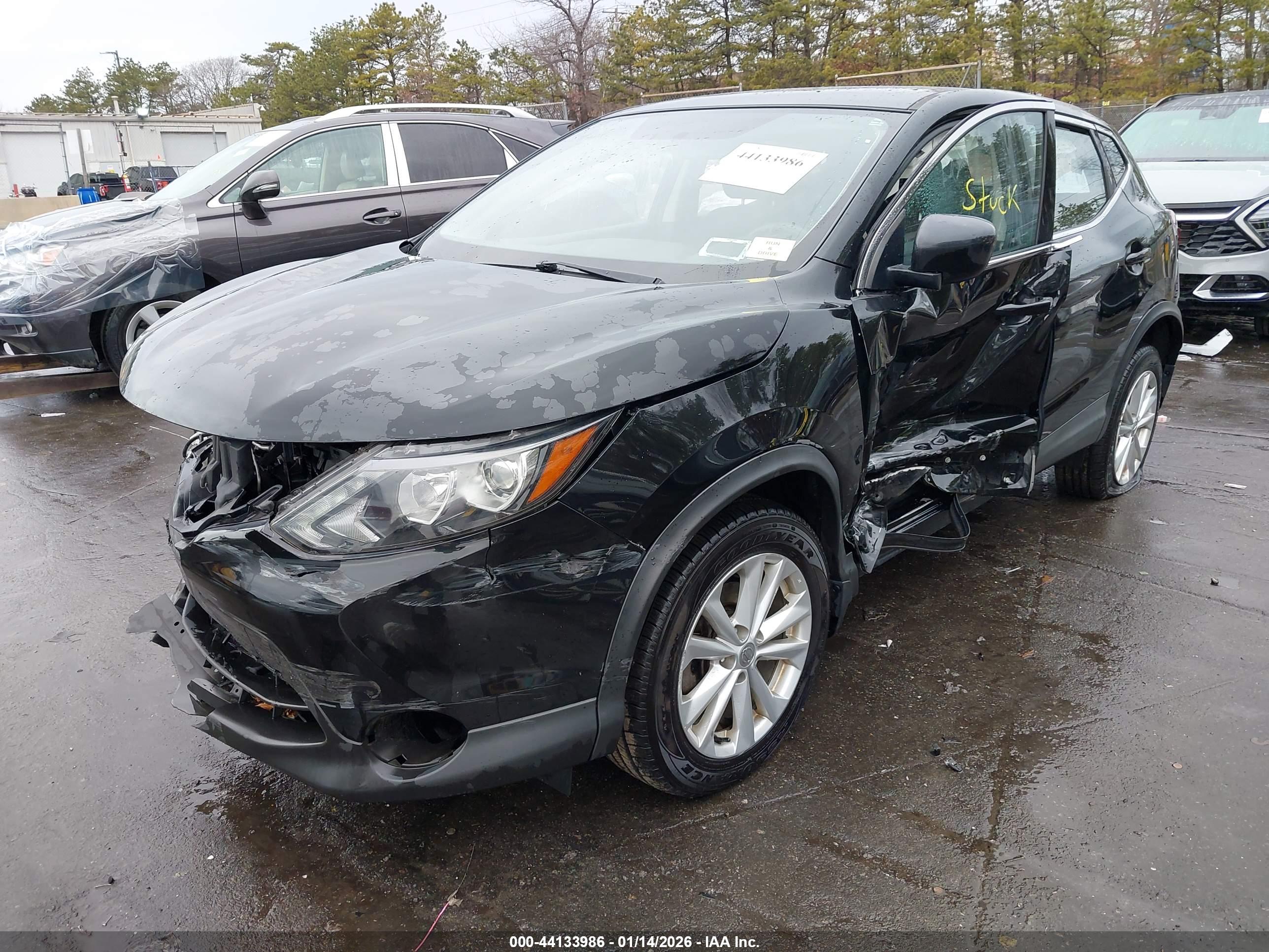 NISSAN ROGUE image 2
