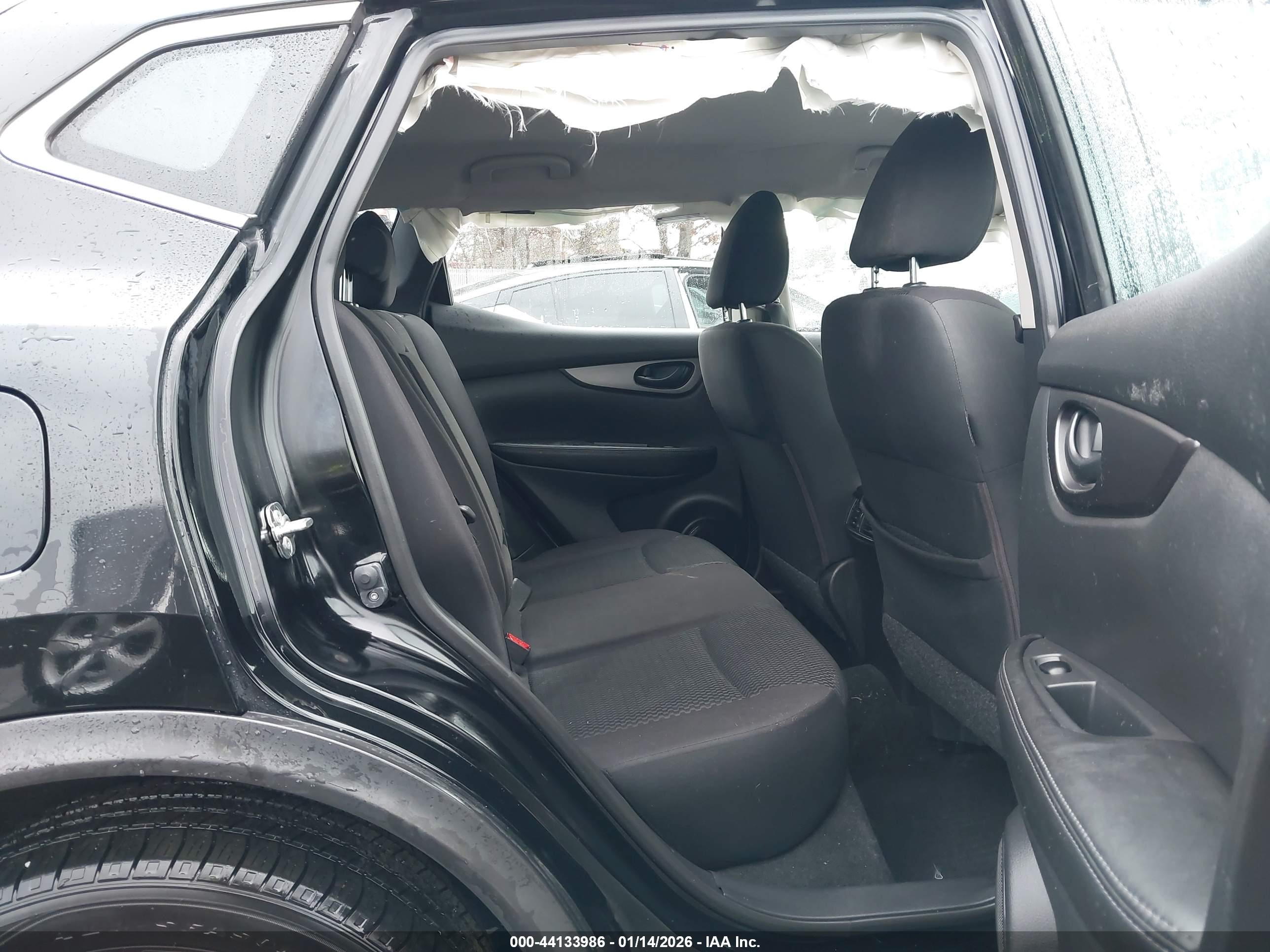 NISSAN ROGUE image 8