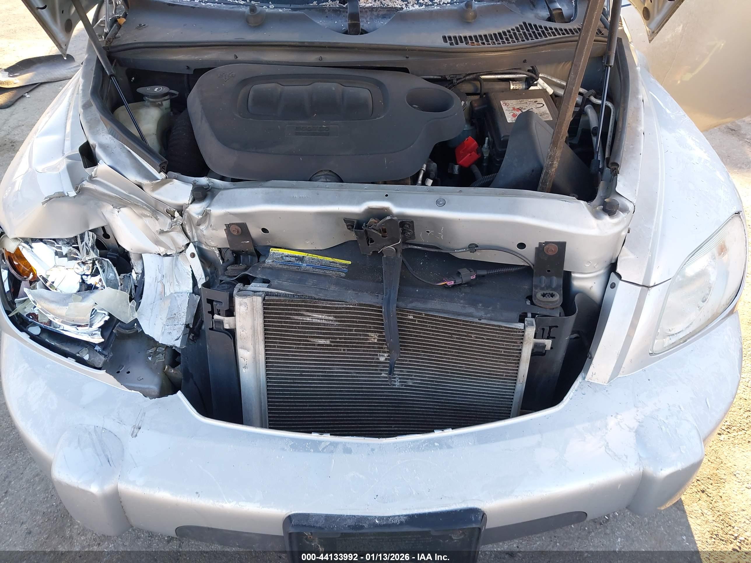 CHEVROLET HHR image 10