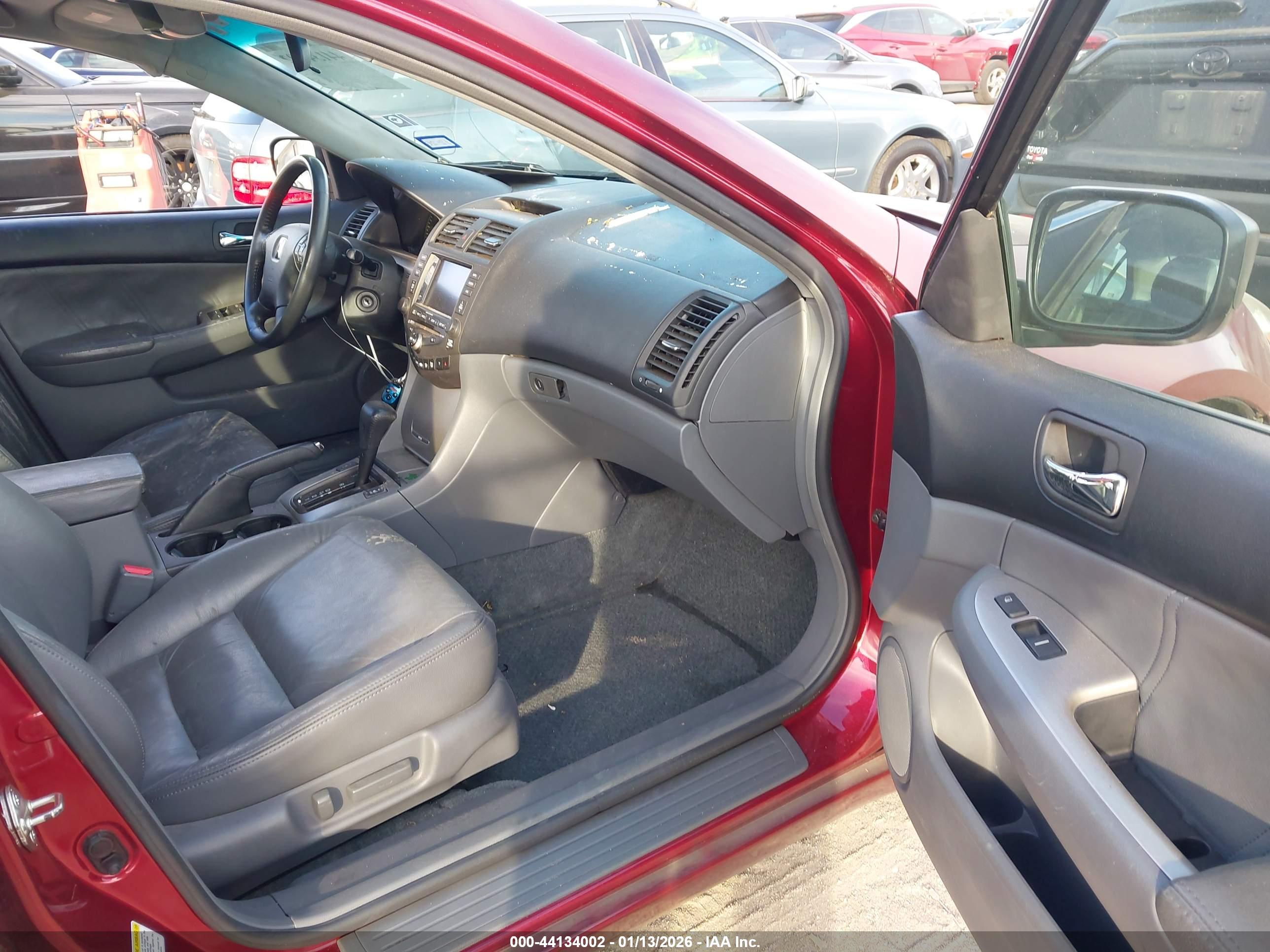 HONDA ACCORD image 5