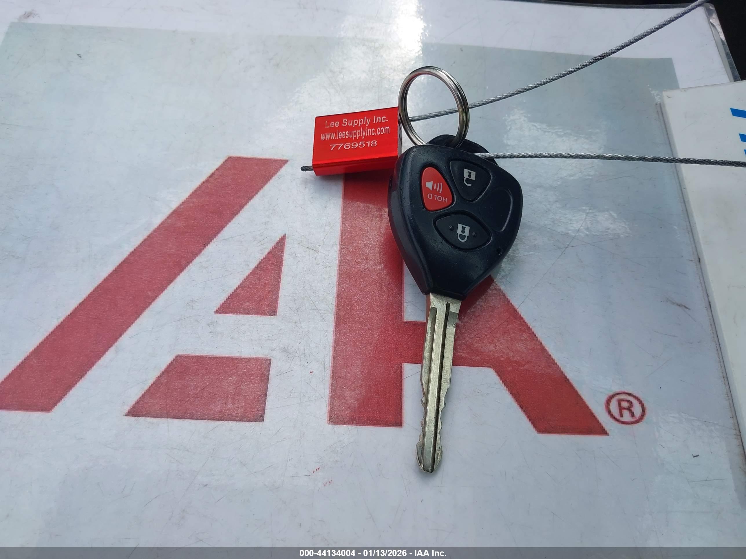 TOYOTA RAV4 image 11
