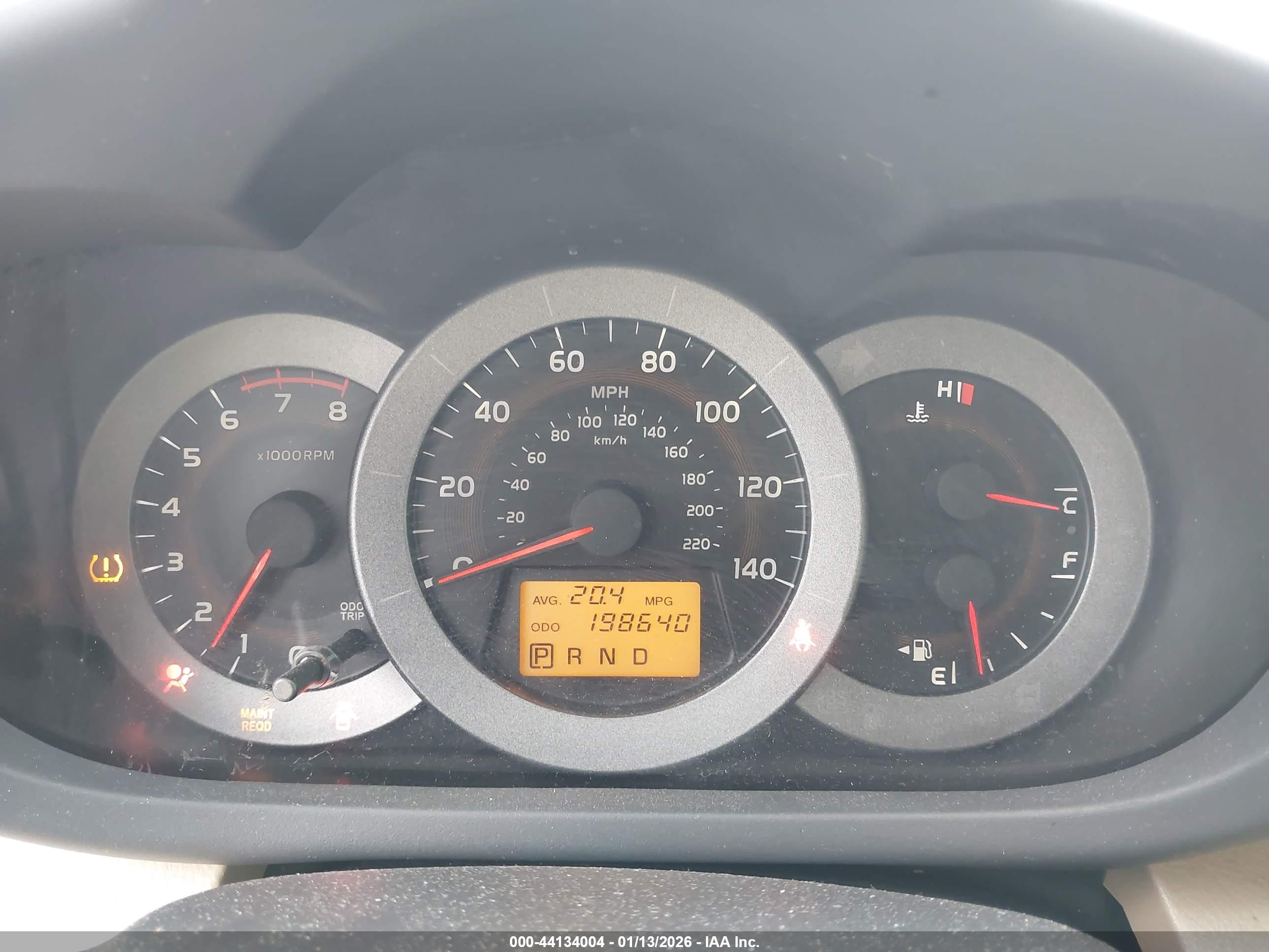 TOYOTA RAV4 image 7
