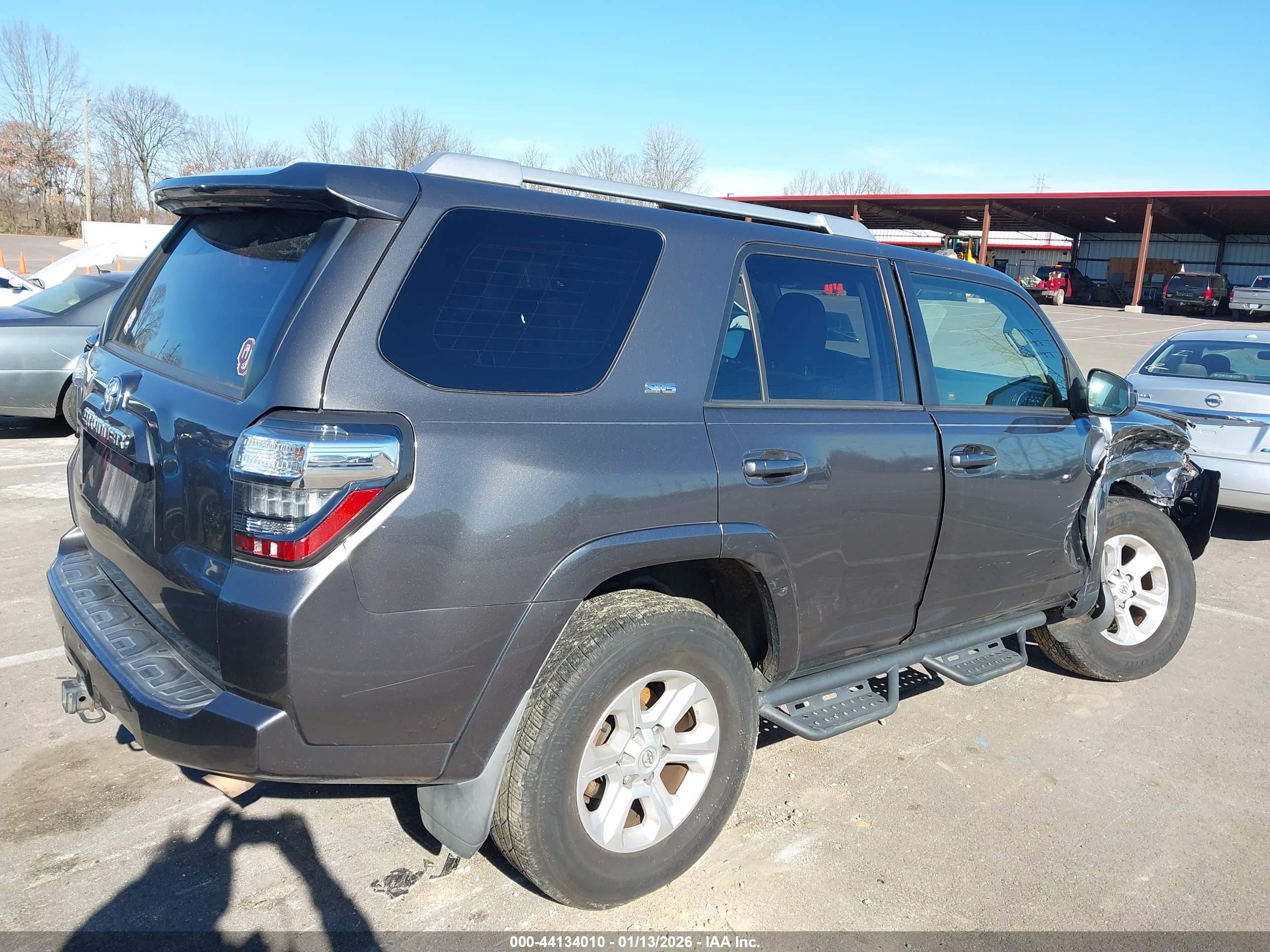 TOYOTA 4RUNNER image 4