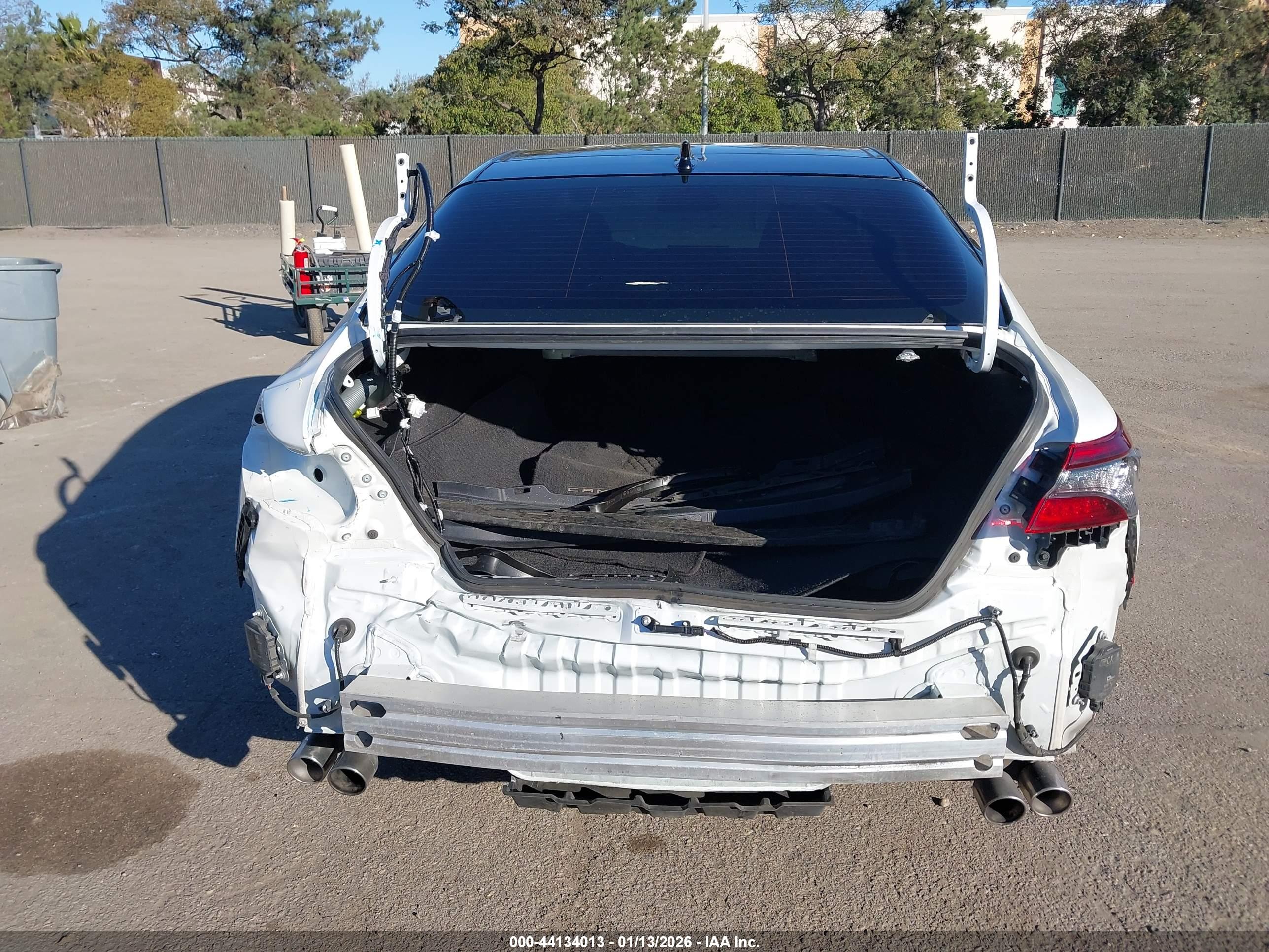 TOYOTA CAMRY image 6