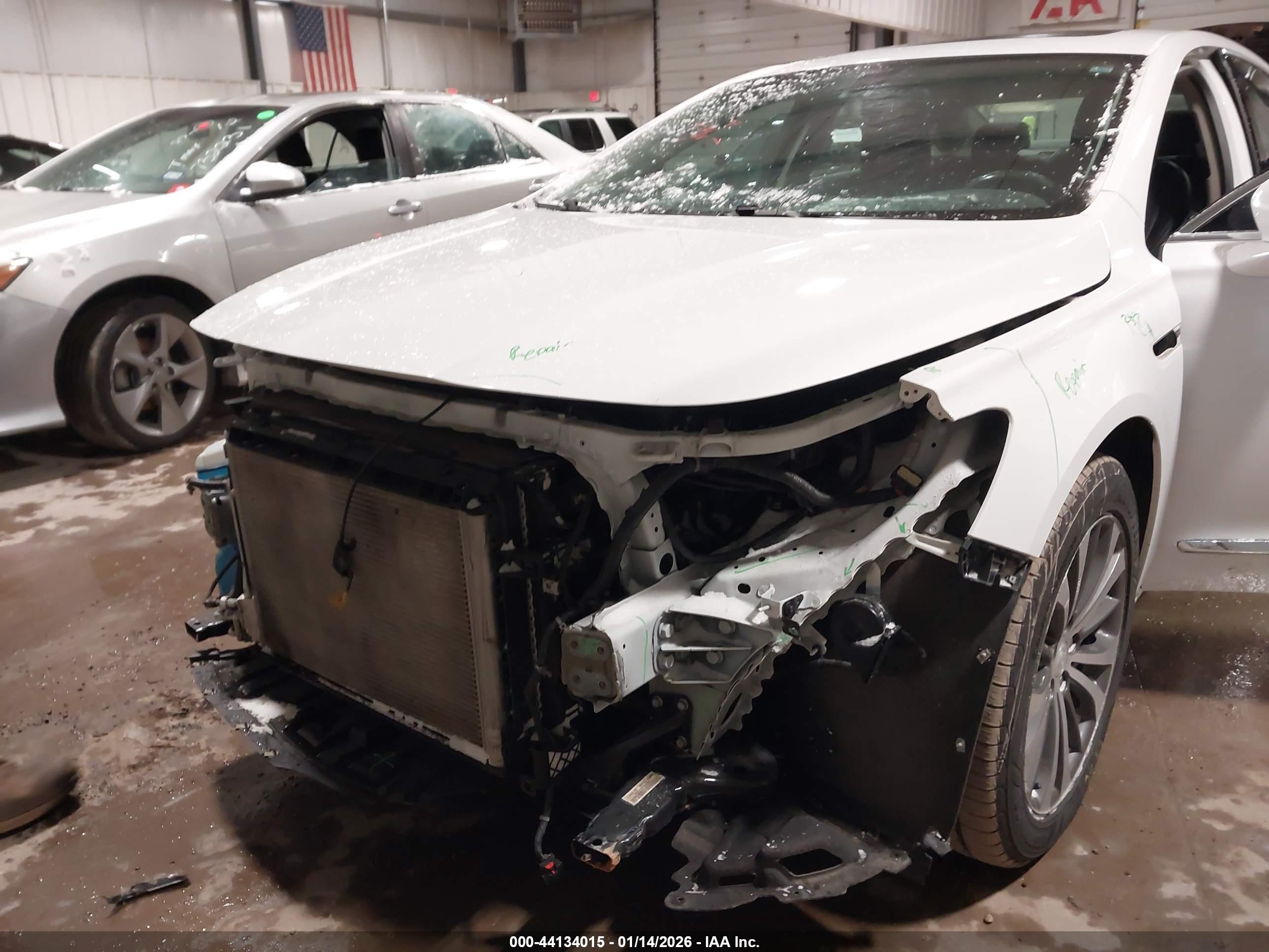 BUICK LACROSSE image 6