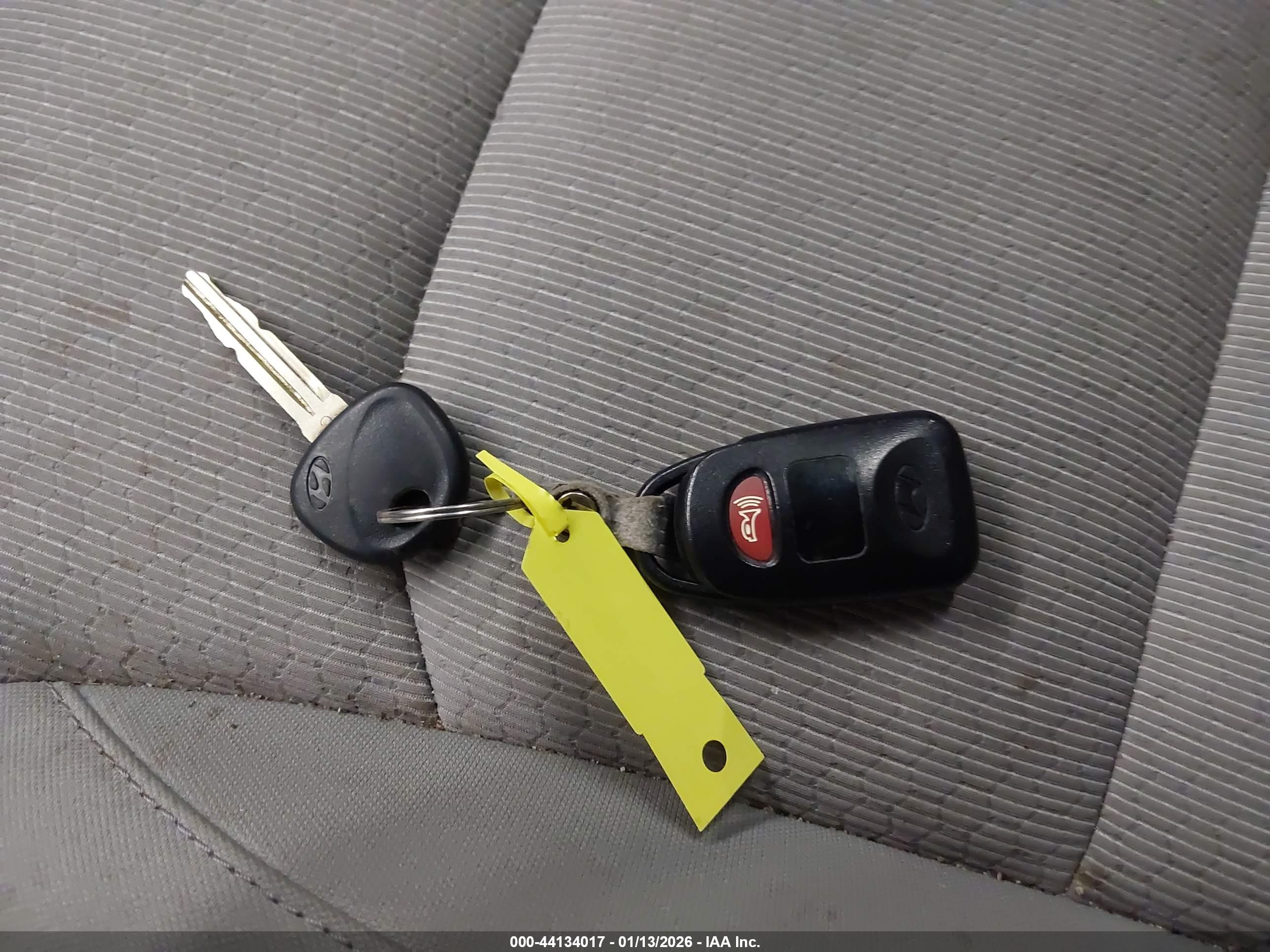 HYUNDAI ELANTRA image 11