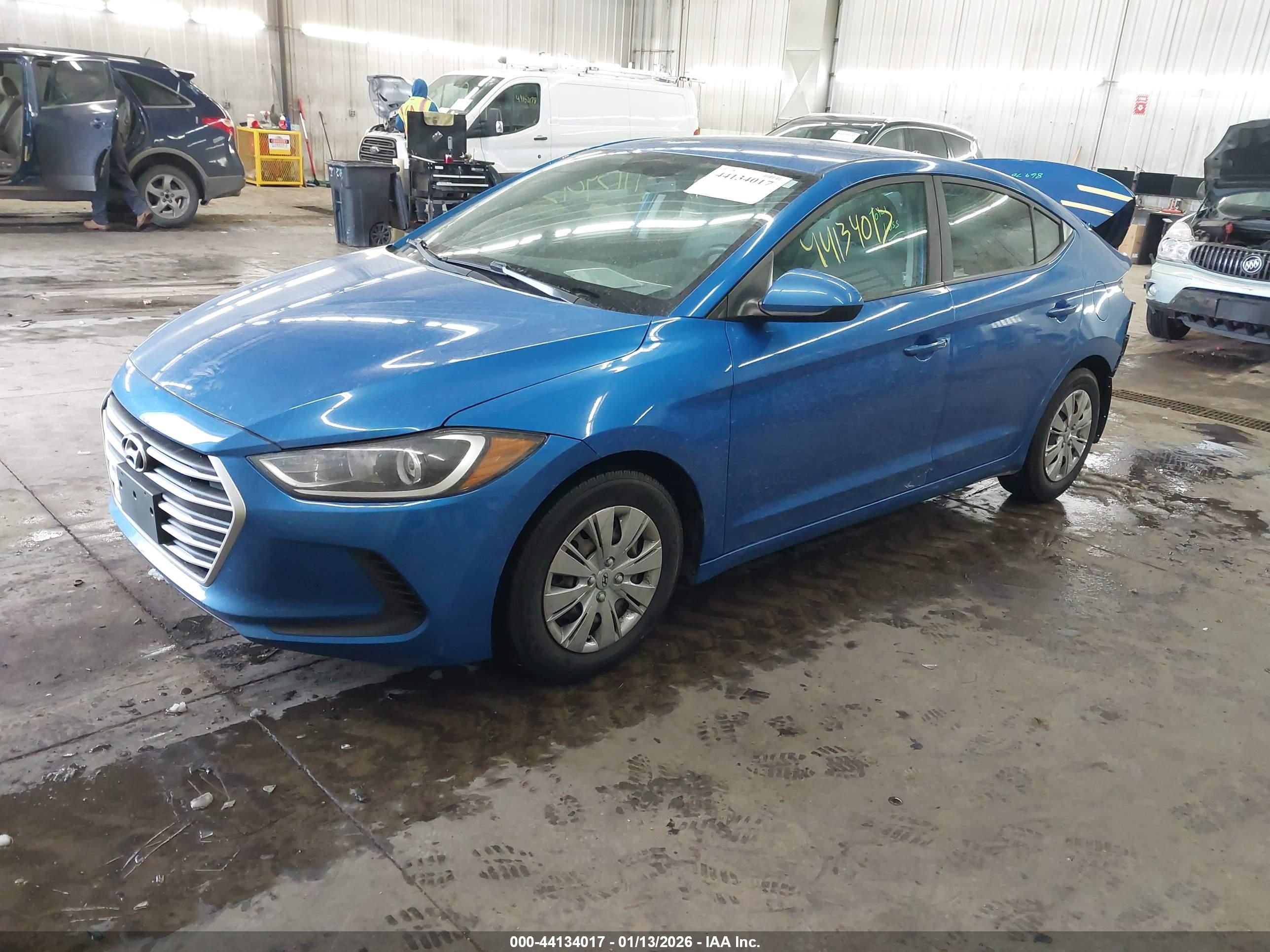 HYUNDAI ELANTRA image 2
