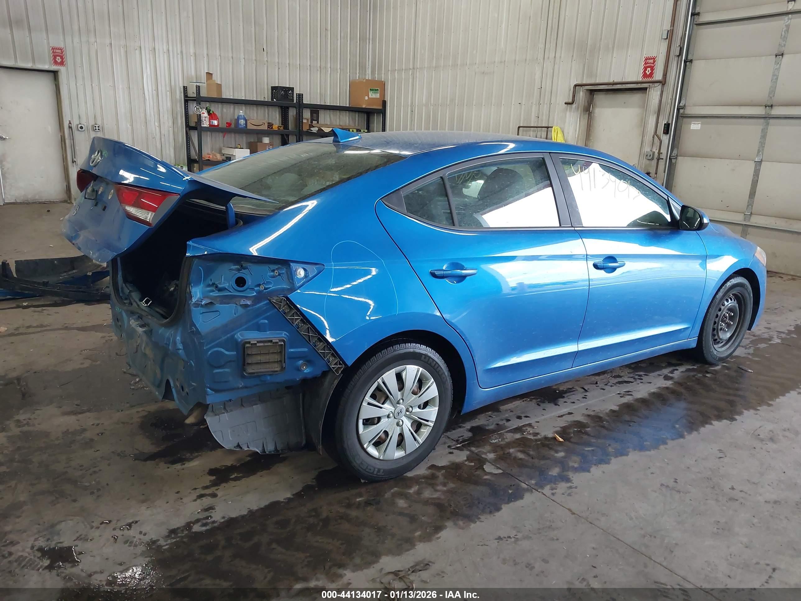 HYUNDAI ELANTRA image 4