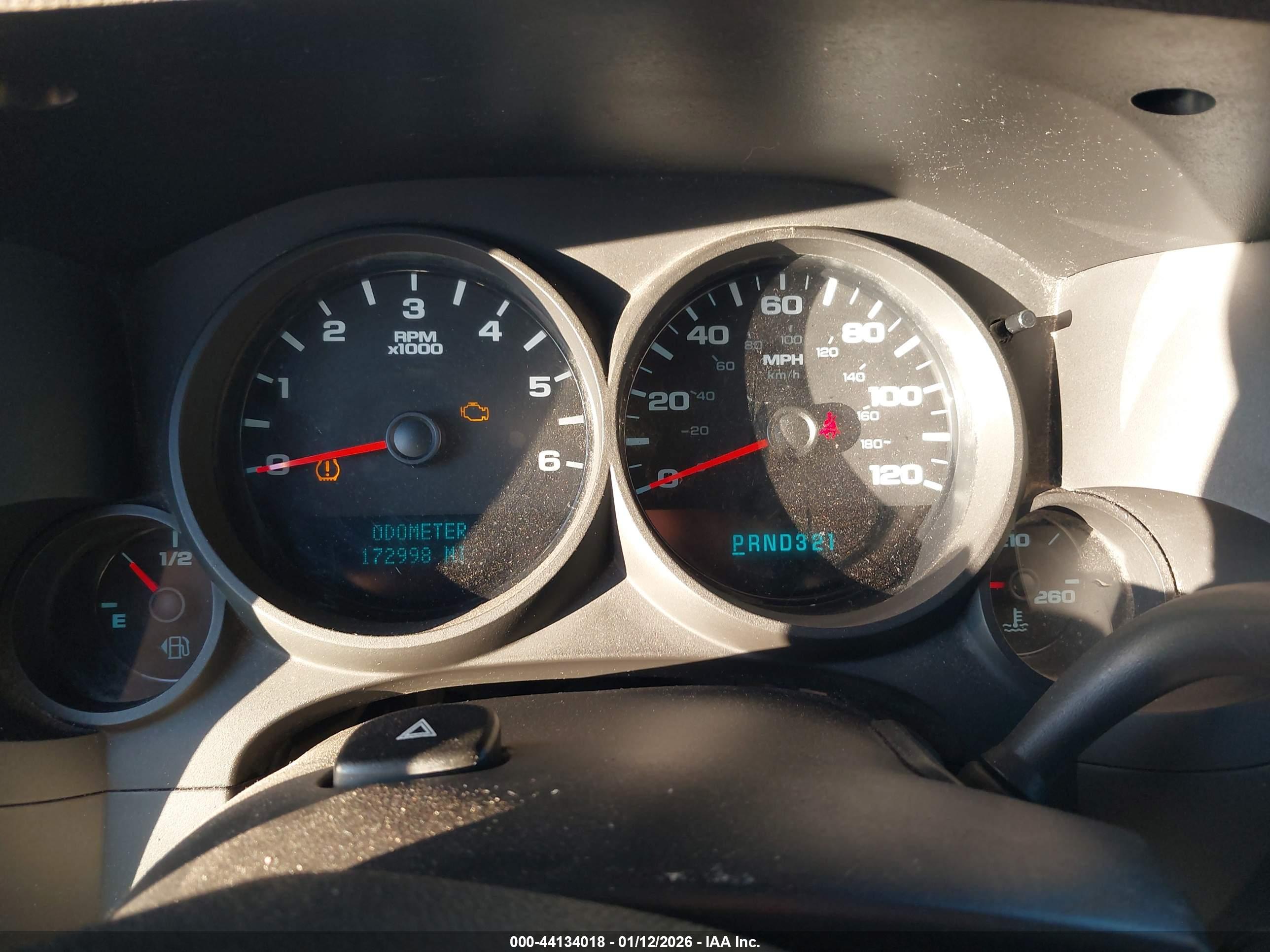CHEVROLET SILVERADO image 7