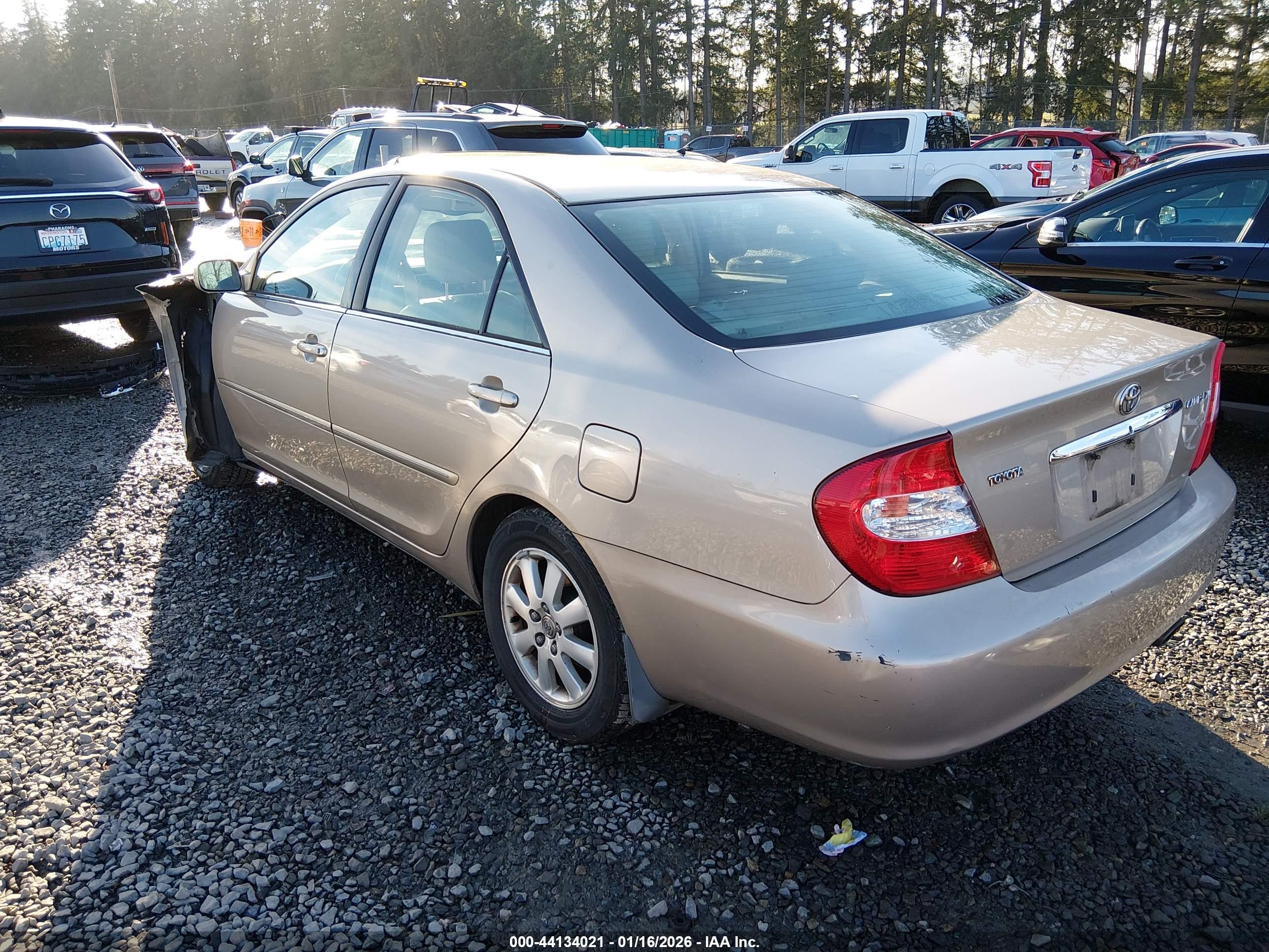 TOYOTA CAMRY image 3